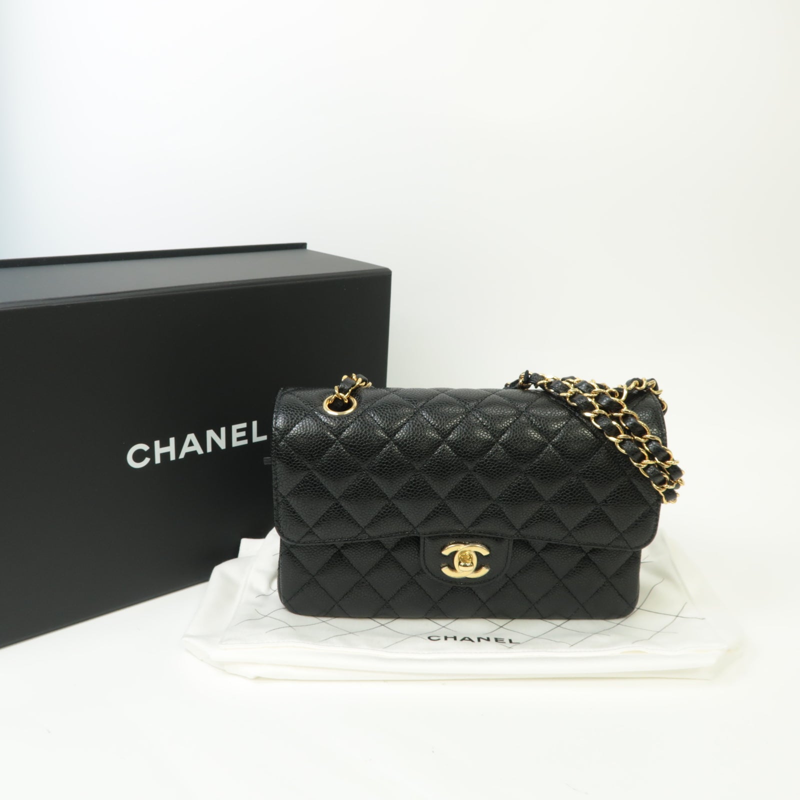 CHANEL Caviar皮革Classic 23金扣鏈帶肩背袋黒色