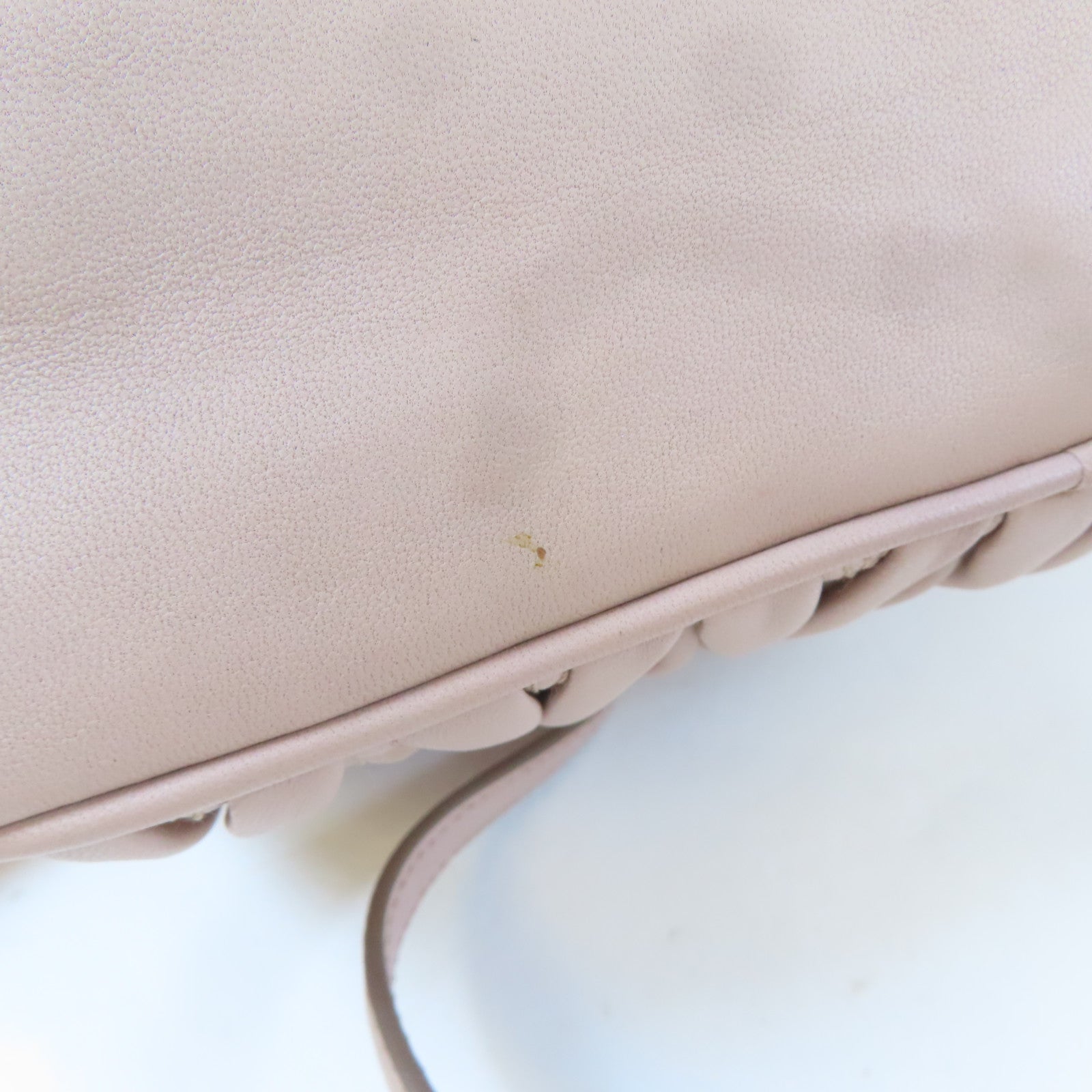 Miu Miu 羊皮皮革Shoulder Bag金扣肩背袋淺褐色