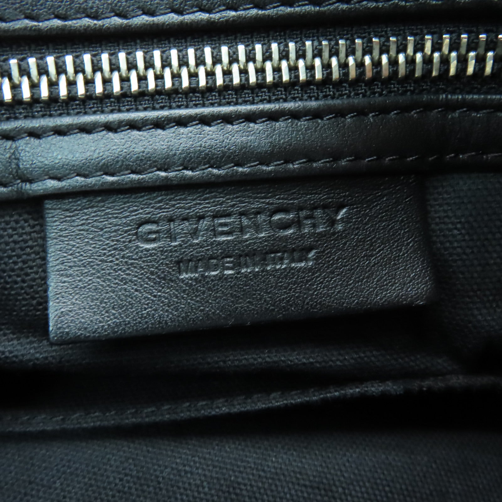 GIVENCHY 【激減優惠】牛皮皮革Pandora銀扣手挽肩背兩用袋黑色