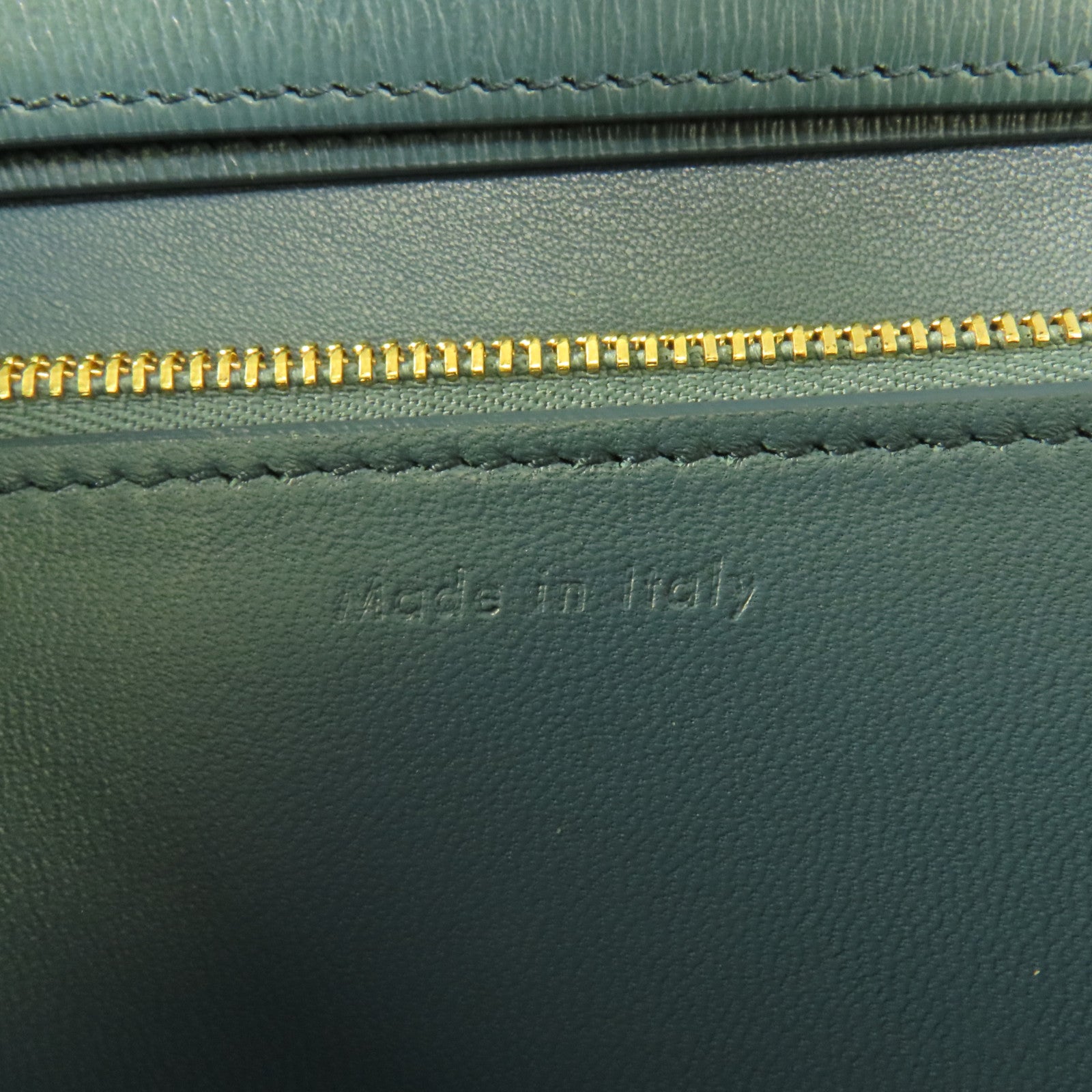 CELINE 牛皮皮革Classic Box Medium肩背袋