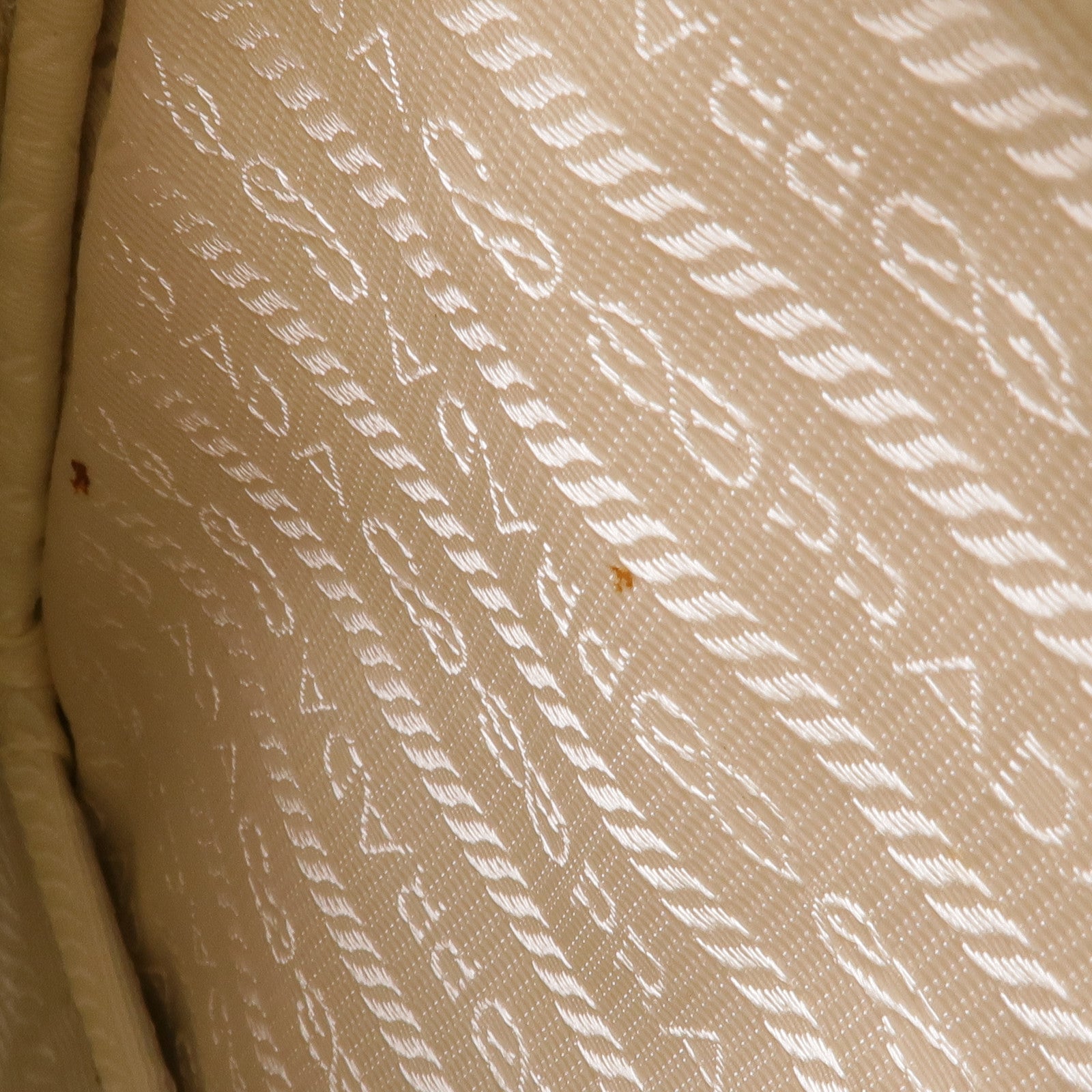 PRADA 漆皮皮革Shoulder Bag銀扣肩背袋