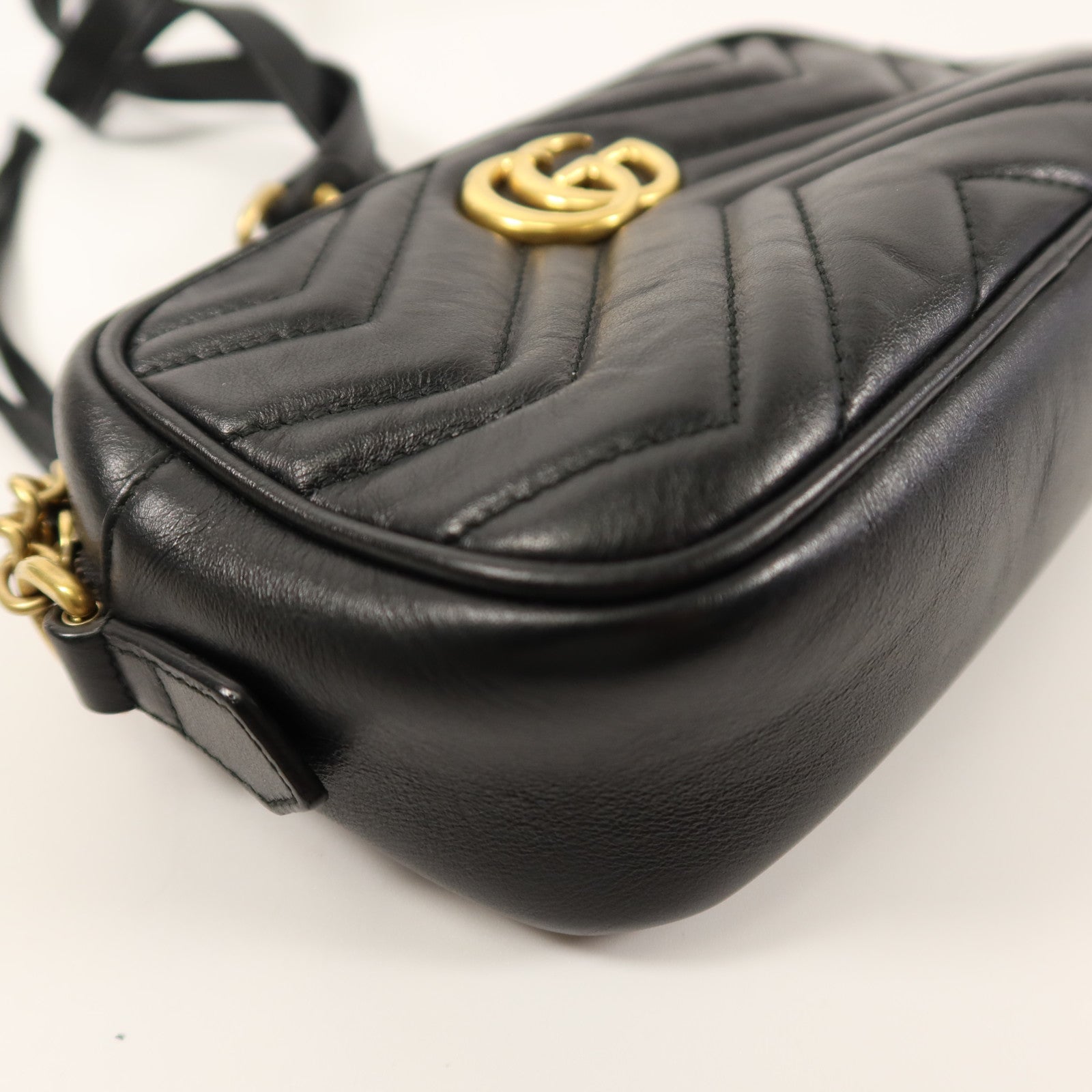 GUCCI 牛皮皮革GG Marmont Mini鏈帶肩背袋
