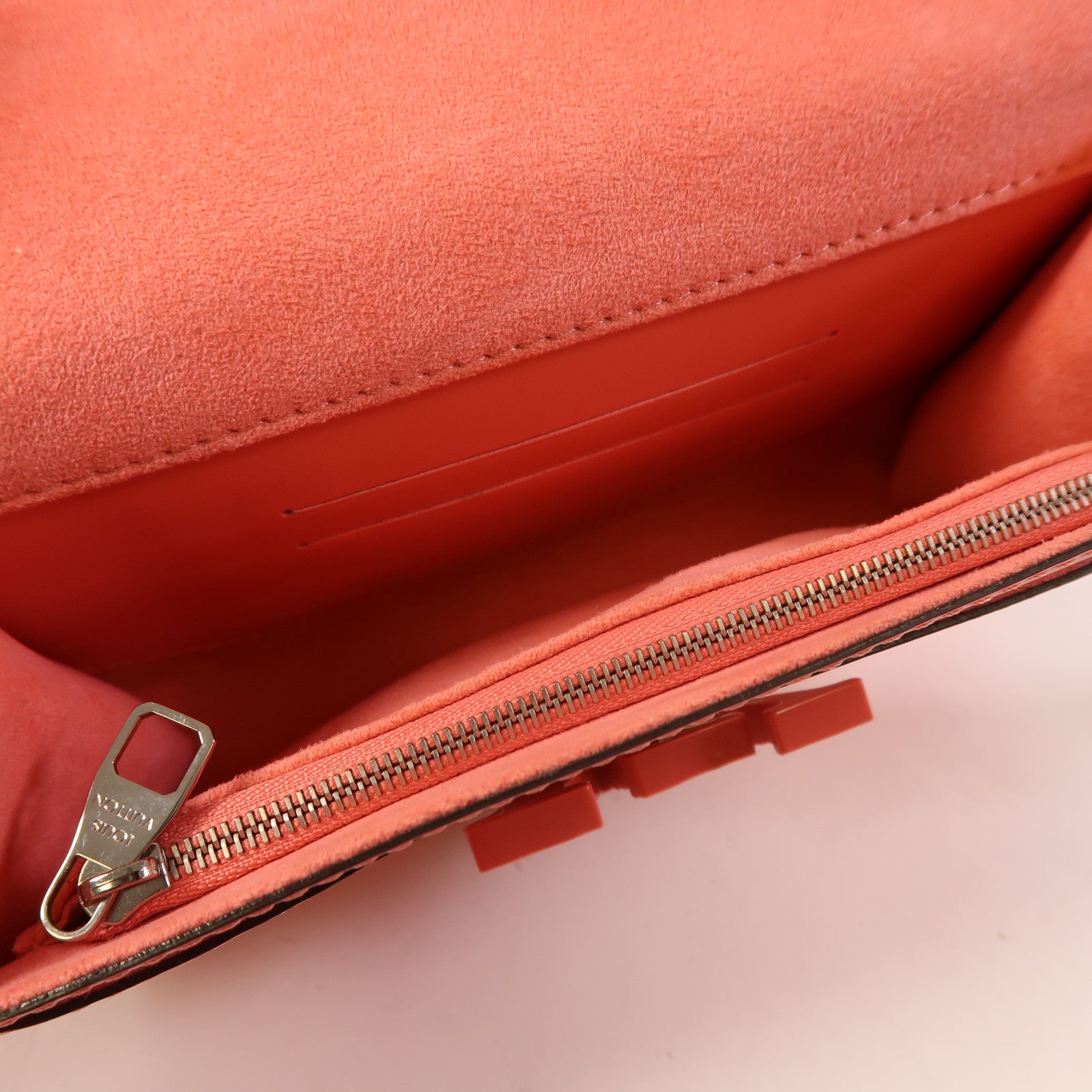 LOUIS VUITTON Epi Pochette Louise PM肩背袋