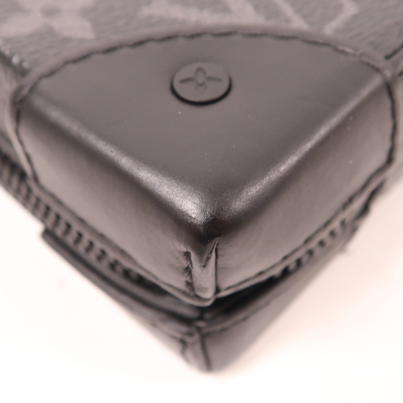 LOUIS VUITTON LV Soft Trunk Wallet Shoulder Bag M69838 Monogram Eclipse Black