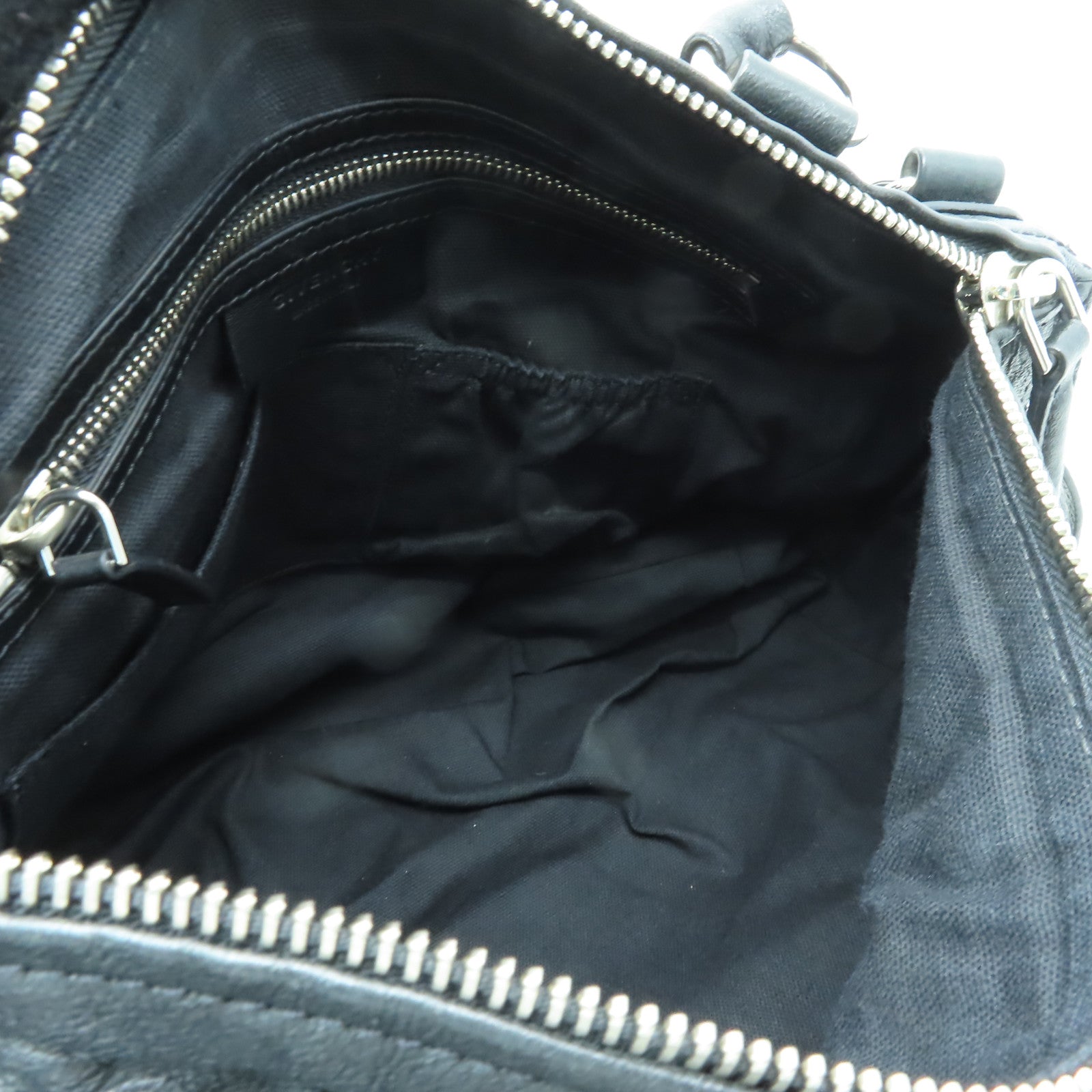 GIVENCHY 【激減優惠】牛皮皮革Pandora銀扣手挽肩背兩用袋黑色