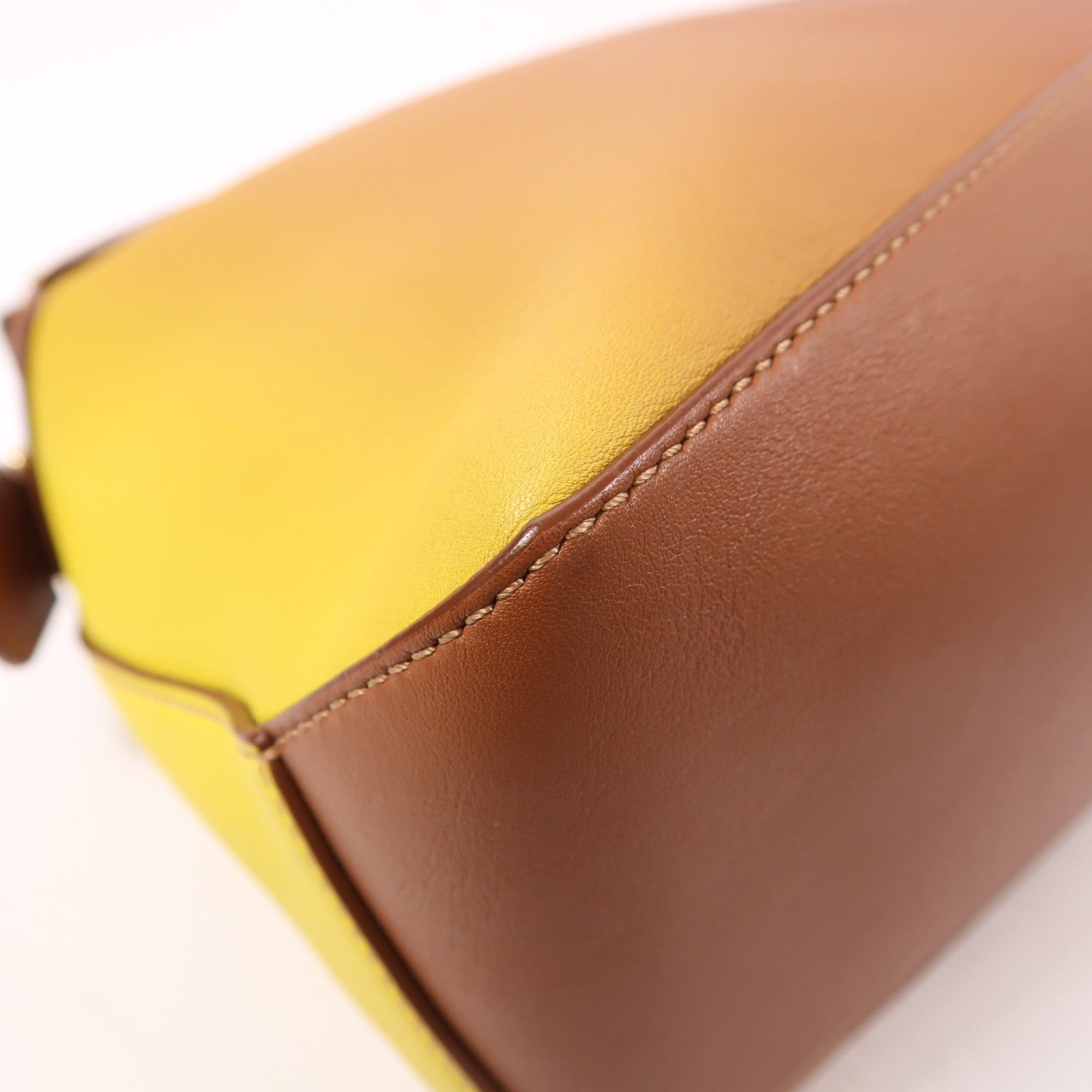 LOEWE 牛皮皮革Puzzle Small金扣手挽肩背兩用袋