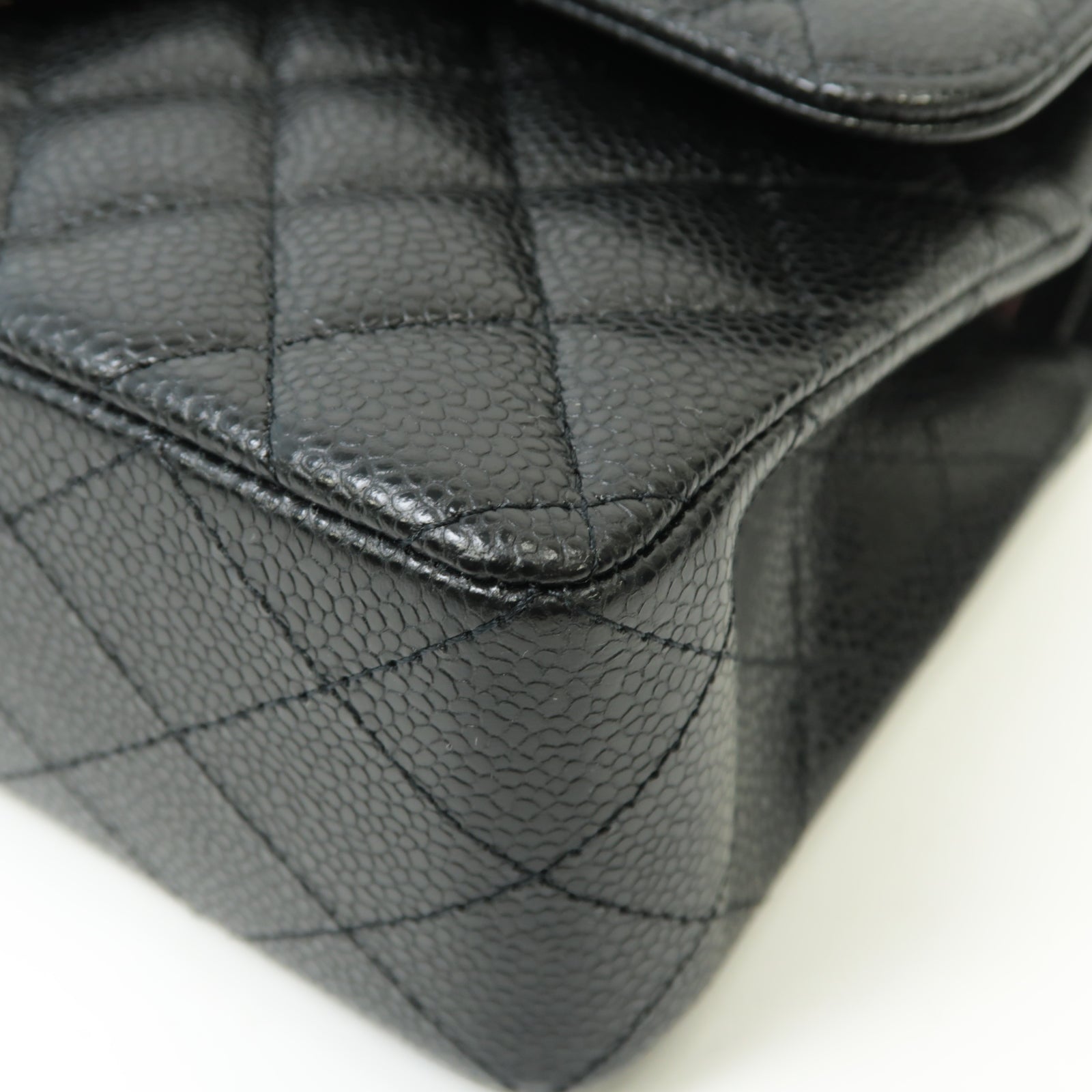 CHANEL Caviar皮革Classic 23金扣鏈帶肩背袋黒色