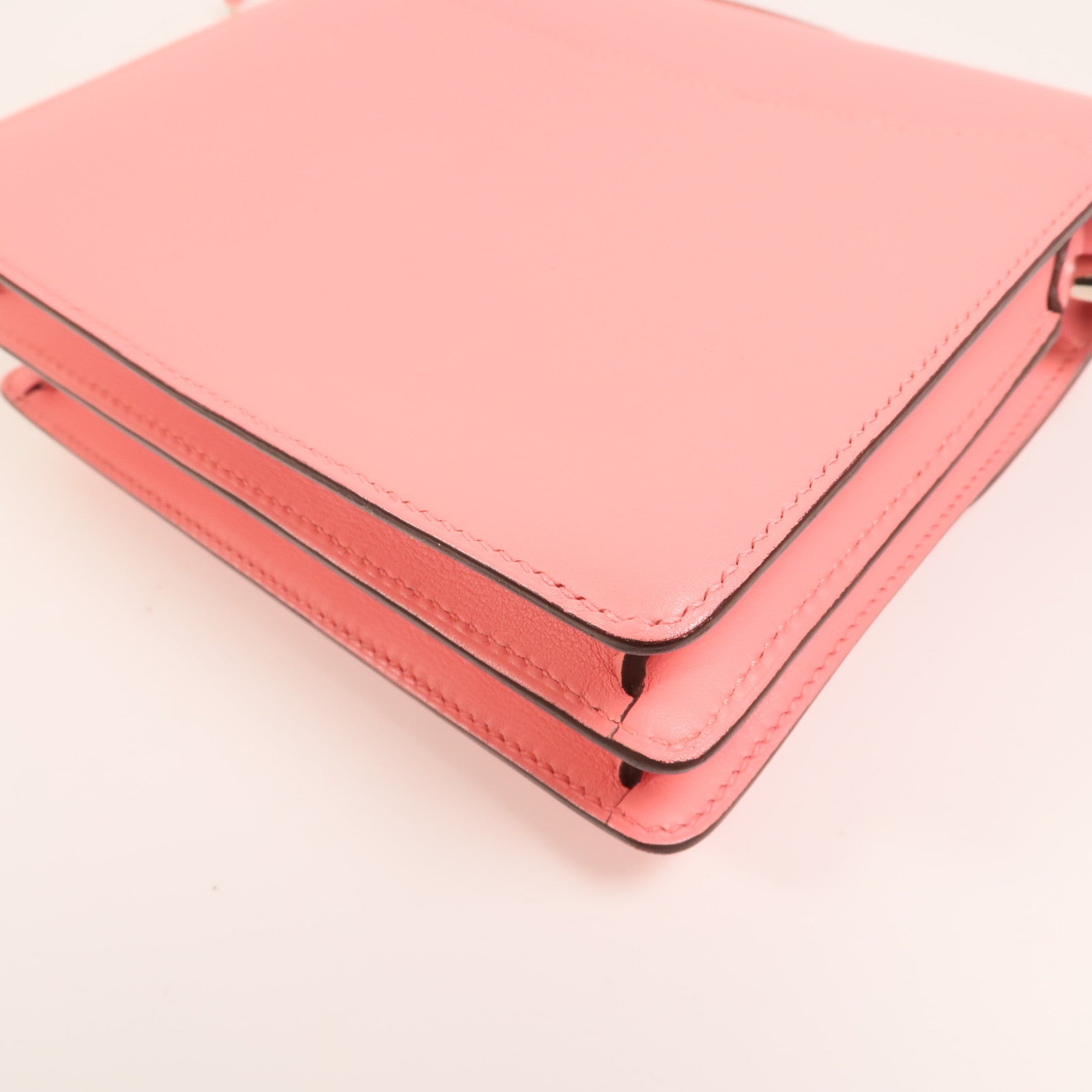 HERMES Evercolor皮革Mini Roulis銀扣肩背袋