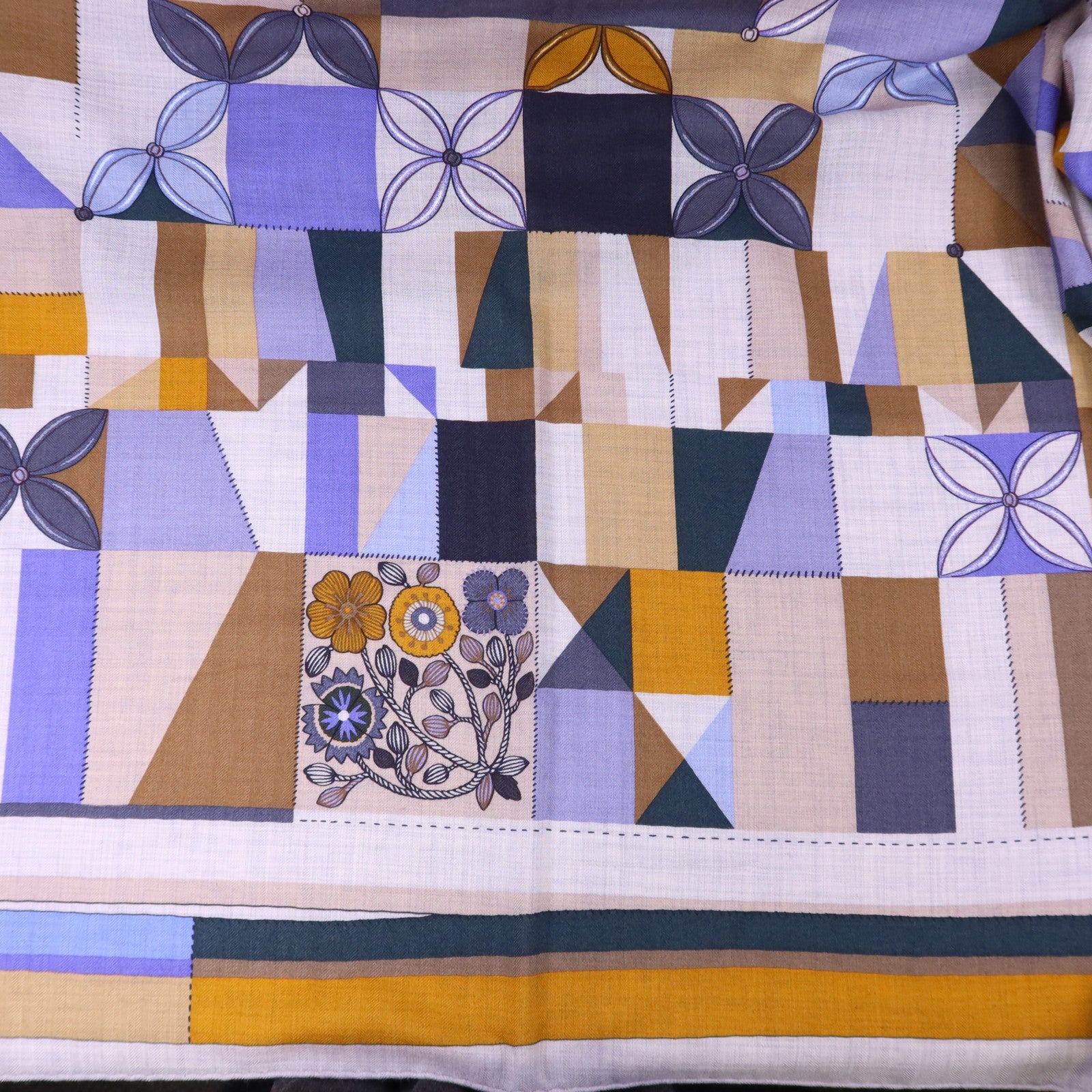 HERMES 絲質/羊絨Scarf 140X140絲巾