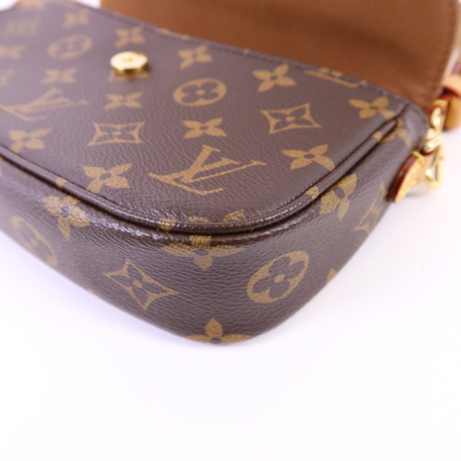 LOUIS VUITTON Monogram Wallet On Chain Ivy金扣肩背袋