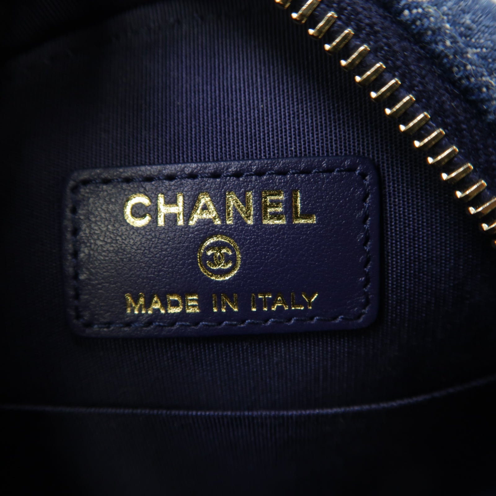 CHANEL 牛仔布Round Clutch 19 2 Way Chain Shoulder金扣/銀扣鏈帶手挽肩背兩用袋藍色