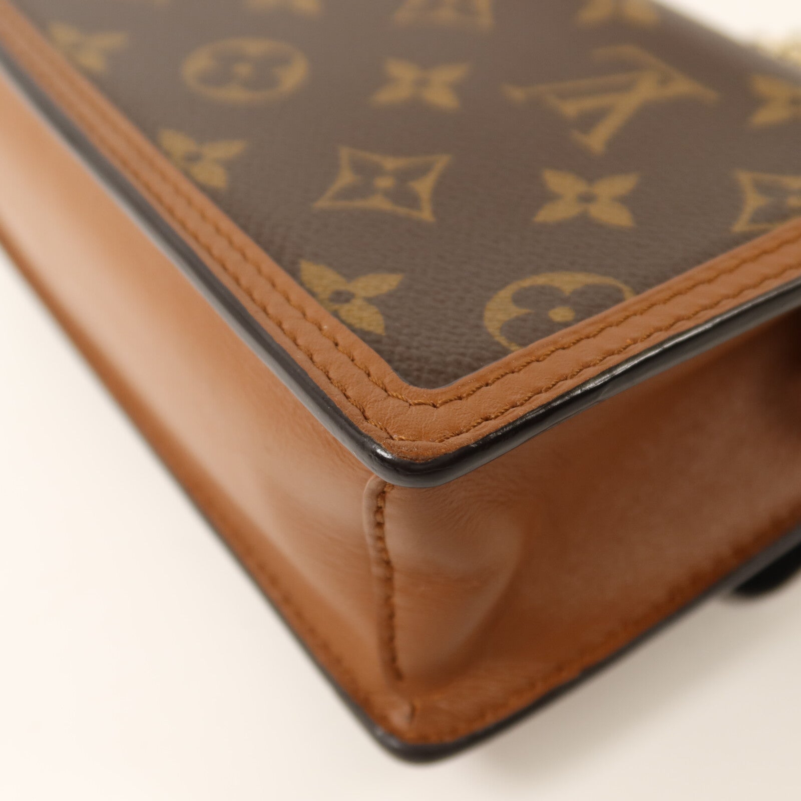 LOUIS VUITTON 【激減優惠】Monogram Reverse Dauphine金扣鏈帶肩背袋