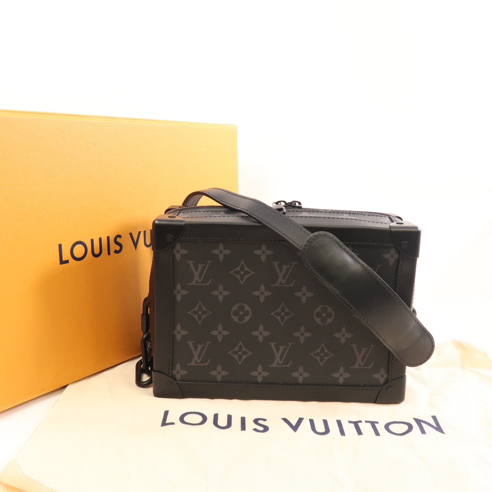 LOUIS VUITTON LV Soft Trunk Shoulder Bag M44730 Monogram Eclipse Black