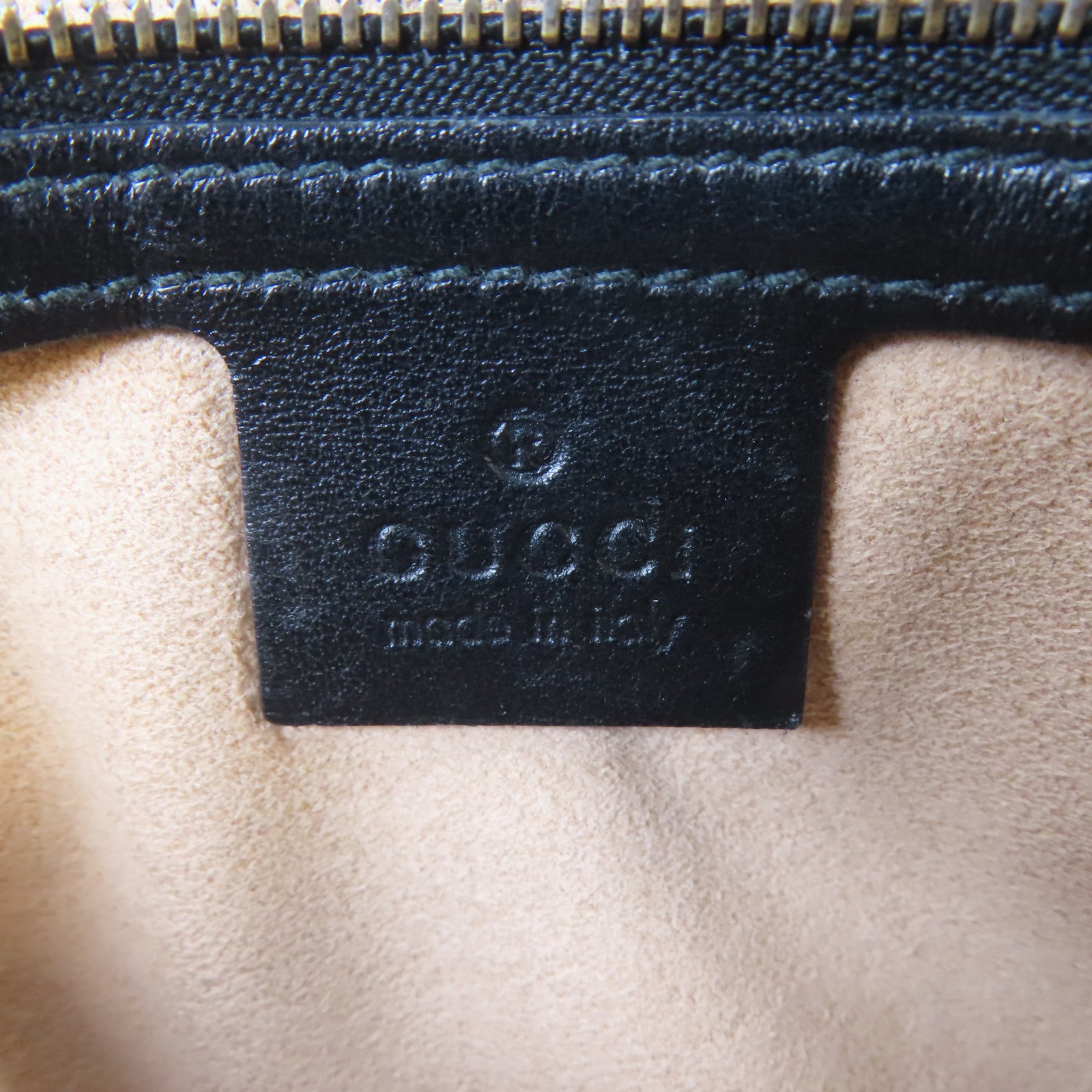 GUCCI 牛皮皮革GG Marmont金扣肩背袋黑色