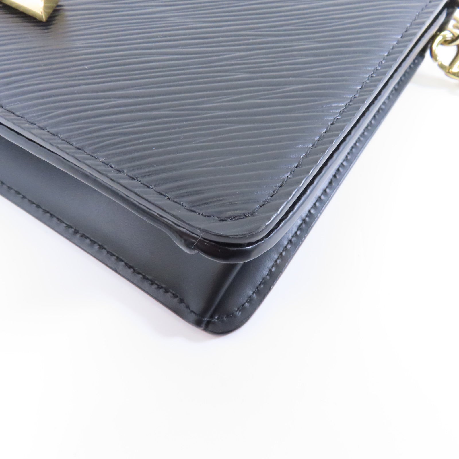 LOUIS VUITTON Epi Twist金扣鏈帶肩背袋黑色