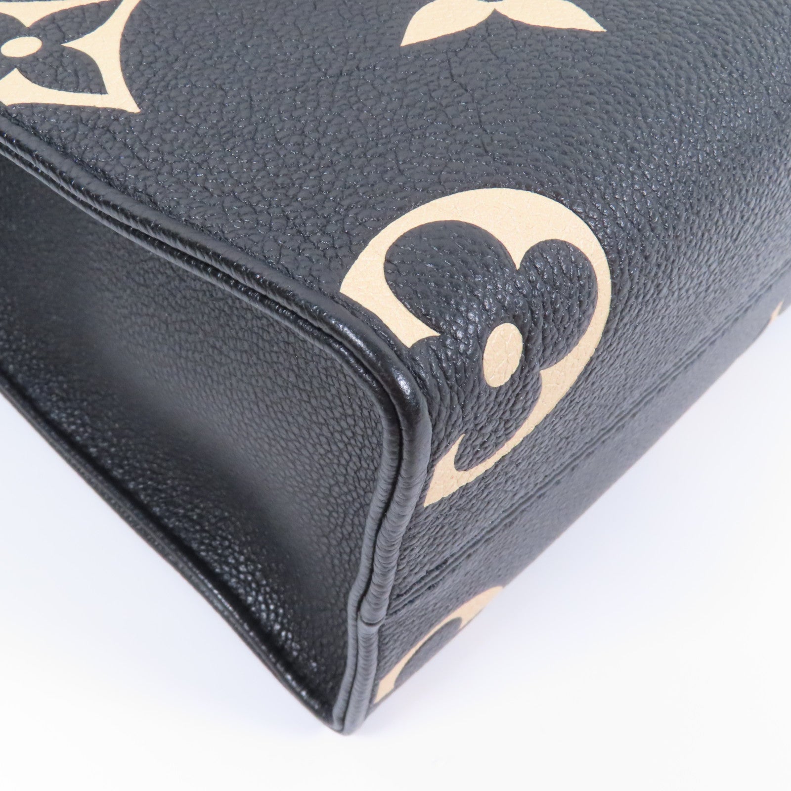 LOUIS VUITTON Monogram Empreinte On The Go PM金扣手挽肩背兩用袋黑色/米色