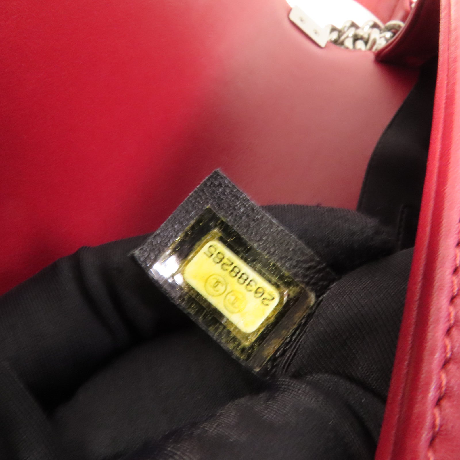 CHANEL 羊皮皮革Boy 25銀扣鏈帶肩背袋