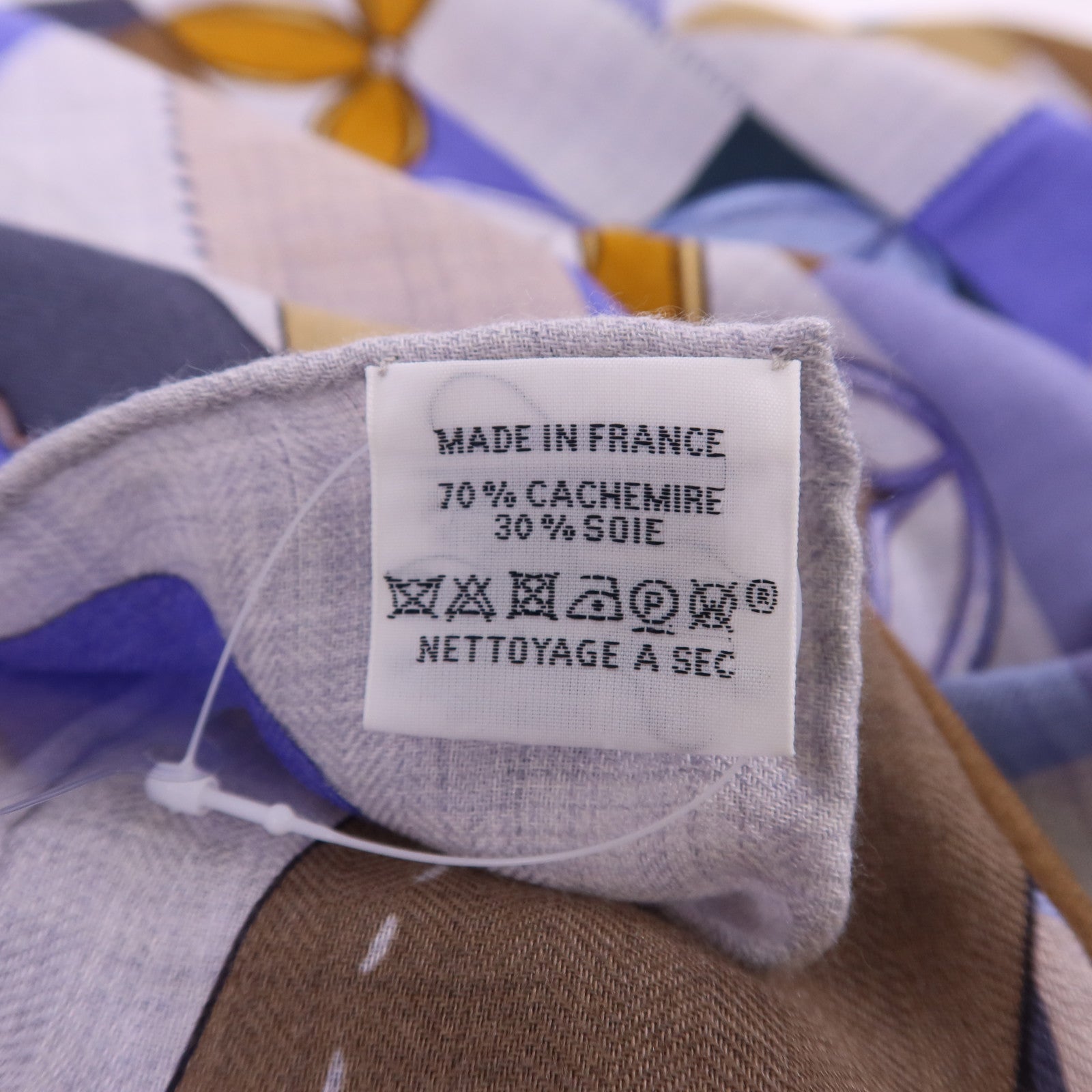 HERMES 絲質/羊絨Scarf 140X140絲巾