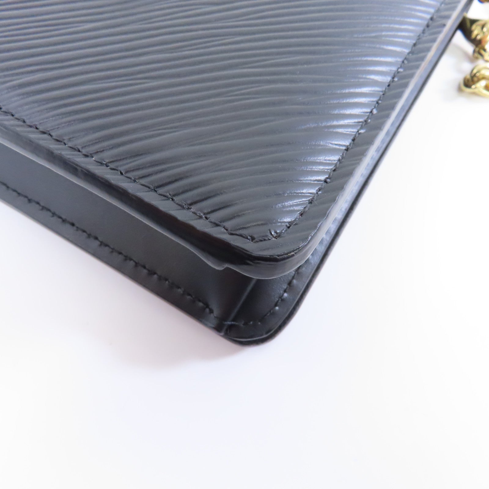 LOUIS VUITTON Epi Twist金扣鏈帶肩背袋黑色