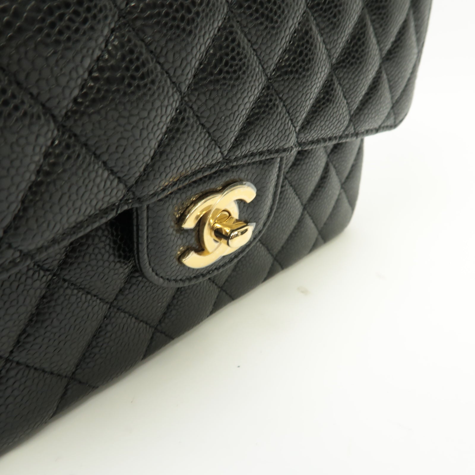 CHANEL Caviar皮革Classic 23金扣鏈帶肩背袋黒色