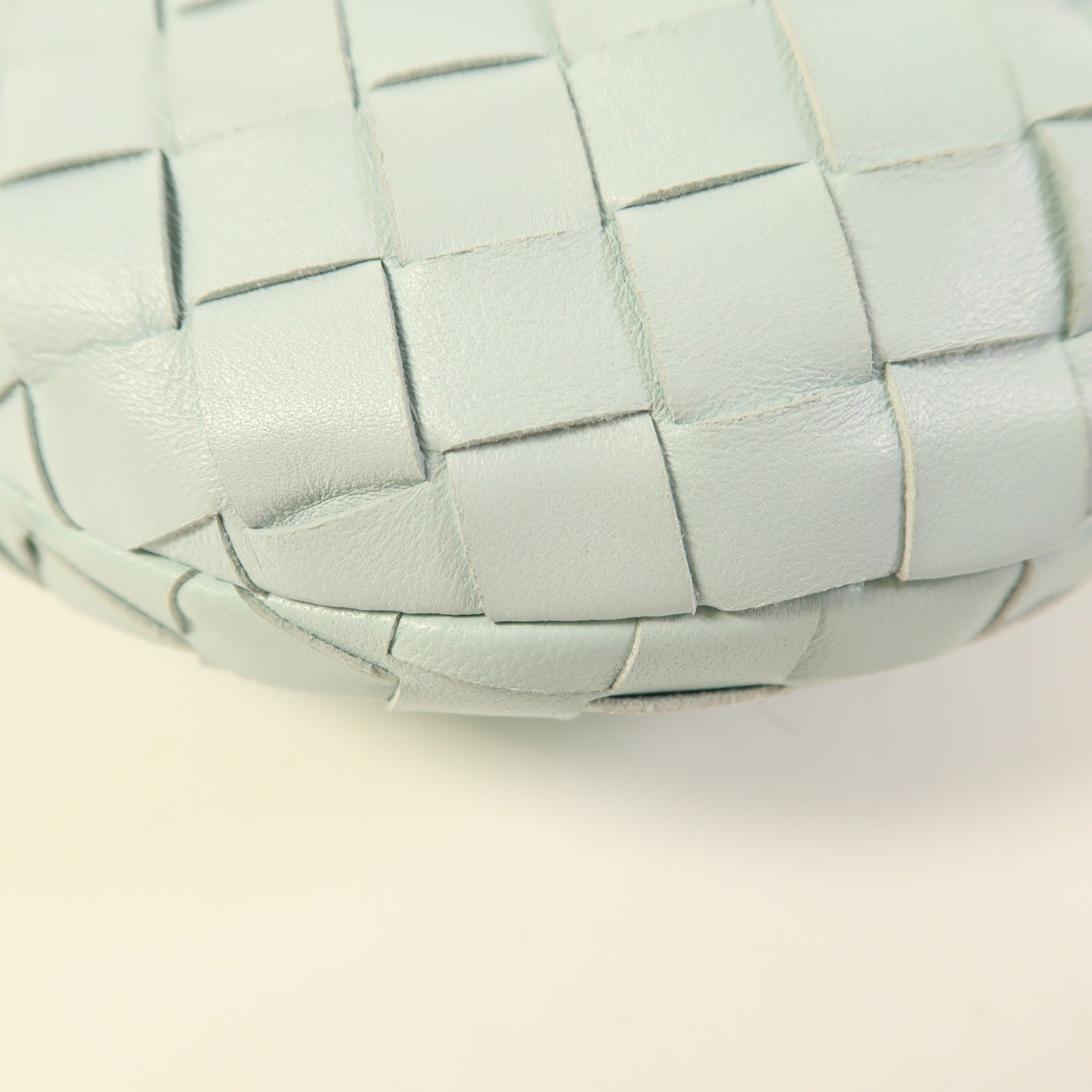 BOTTEGA VENETA 羊皮皮革Jodie金扣手挽袋