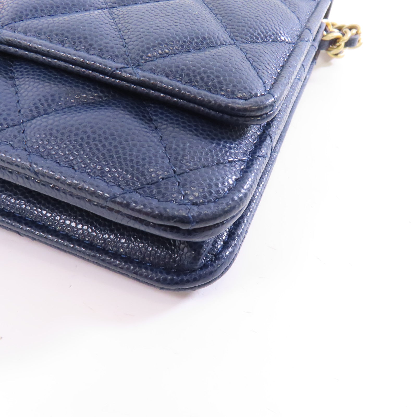 CHANEL 菱格Caviar皮革Wallet On Chain金扣鏈帶肩背袋深藍色
