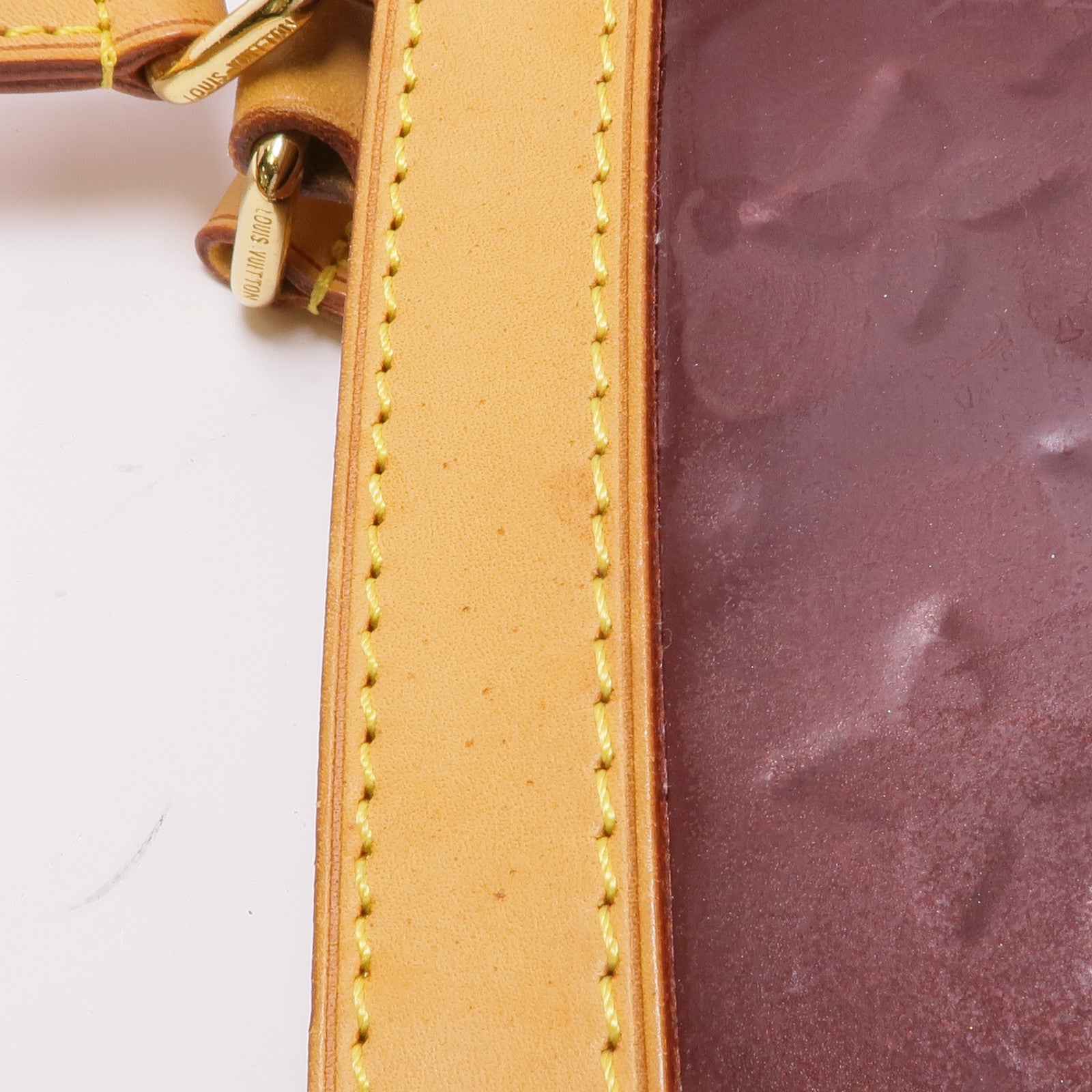 LOUIS VUITTON Vernis Brea MM金扣手挽肩背兩用袋Rouge Fauviste