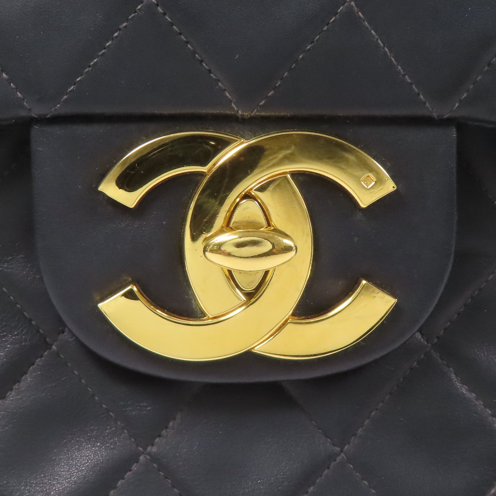 CHANEL 羊皮皮革Chain Shoulder金扣鏈帶肩背袋