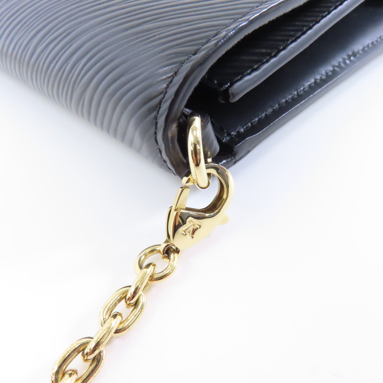 LOUIS VUITTON Epi Twist金扣鏈帶肩背袋黑色