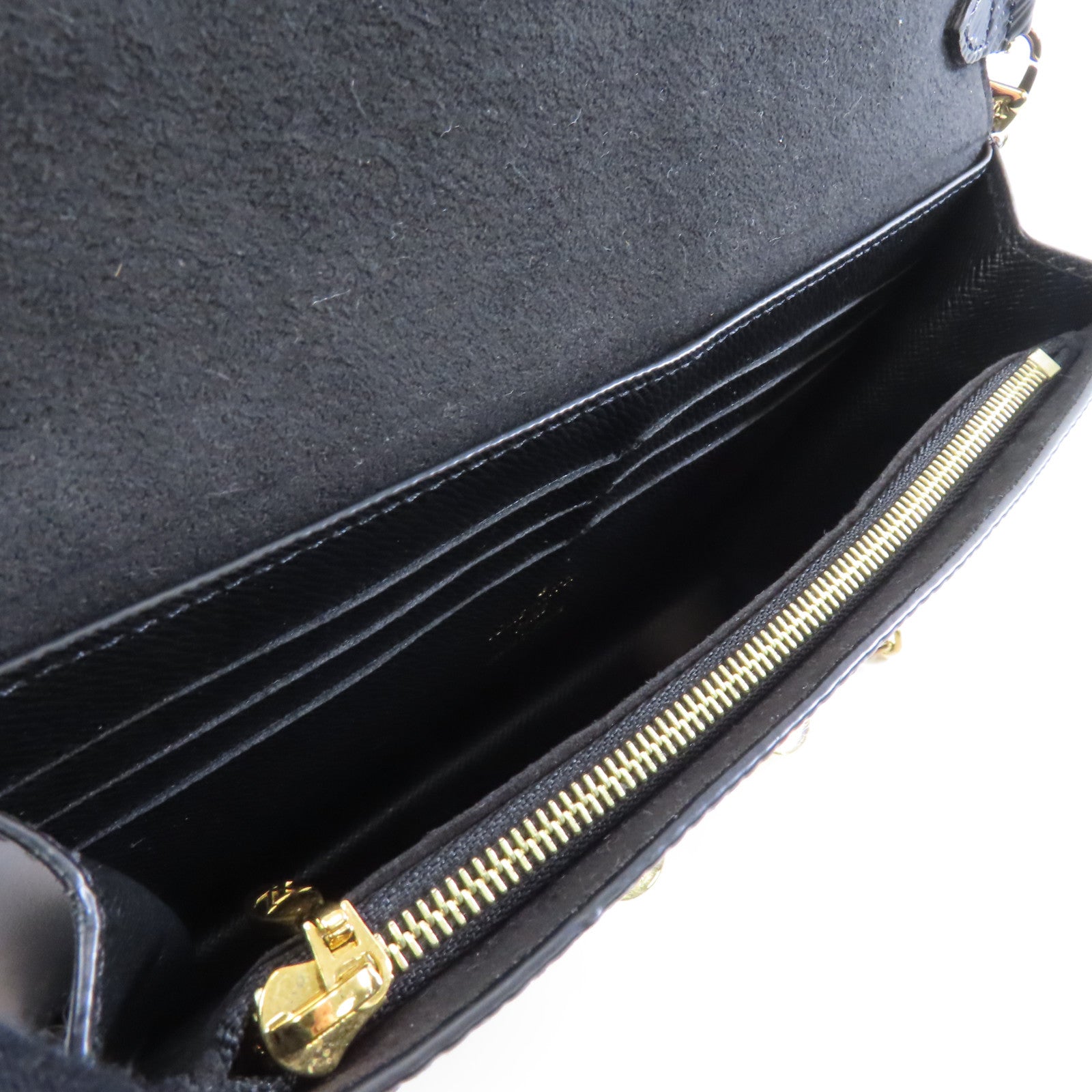 LOUIS VUITTON Epi Twist金扣鏈帶肩背袋黑色