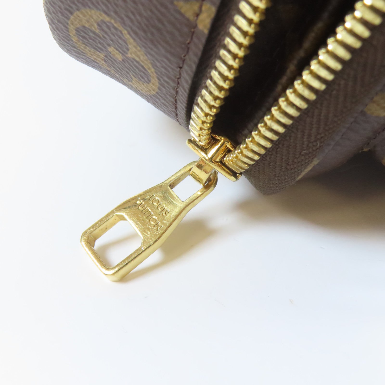 LOUIS VUITTON 【激減優惠】Monogram Utility 2 Way Shoulder Bag金扣手挽肩背兩用袋啡色
