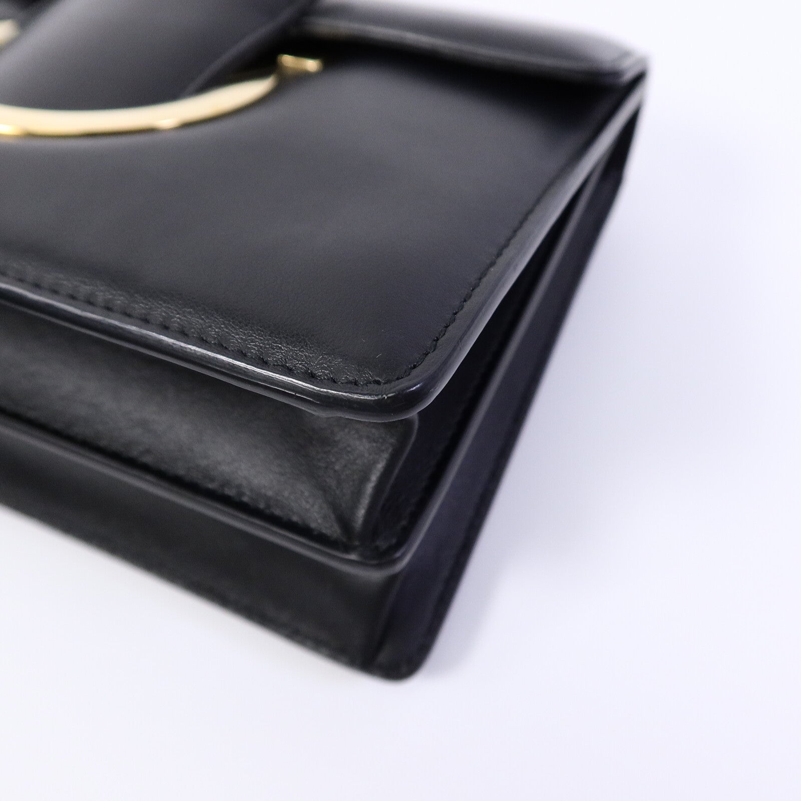 Salvatore Ferragamo 牛皮皮革Chain Shoulder Bag鏈帶肩背袋