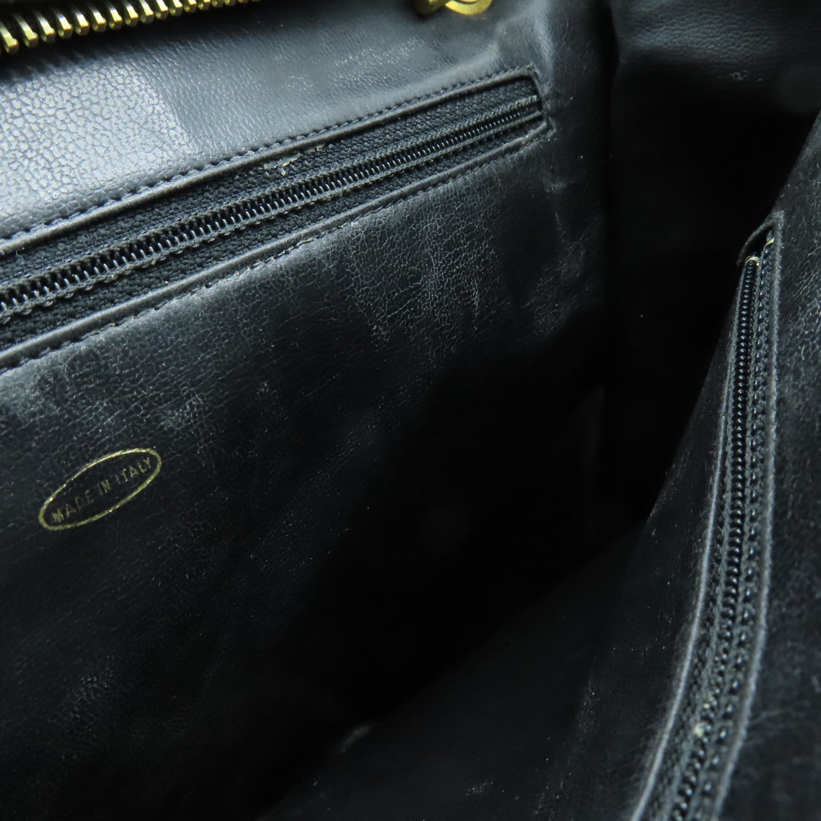 CHANEL cowhide leather Shoulder Bag gold buckle shoulder bag black