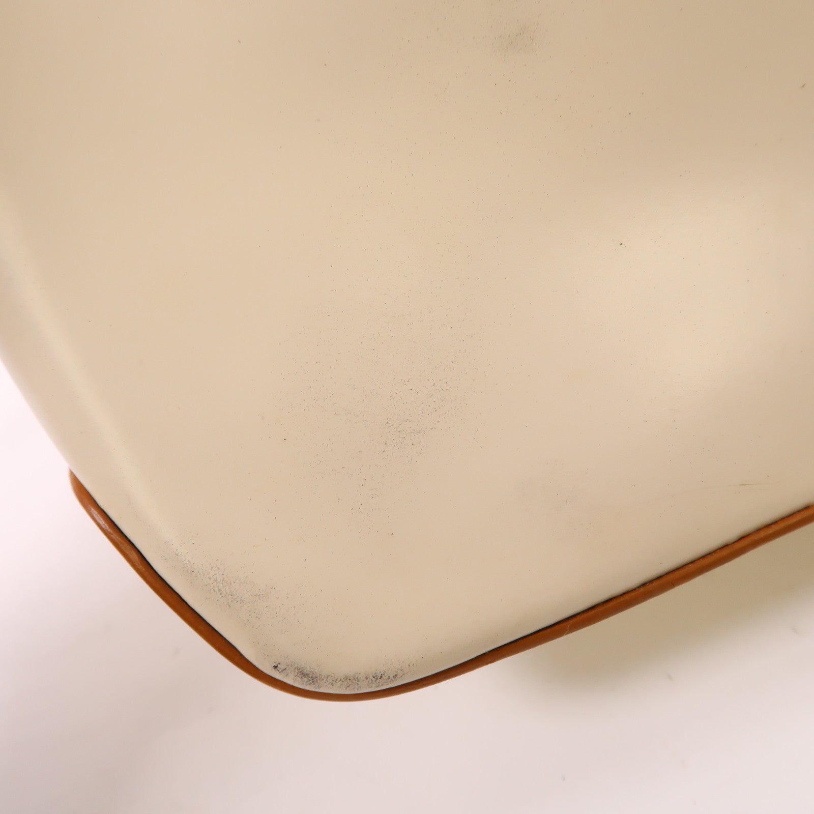 Salvatore Ferragamo 【激減優惠】塗層帆布Hand Bag金扣手挽袋