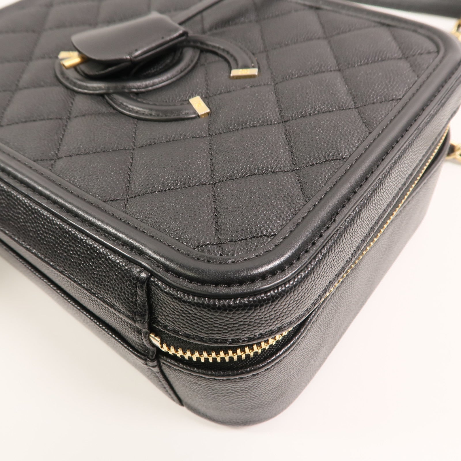 CHANEL 牛皮皮革Medium Vanity Case鏈帶手挽肩背兩用袋
