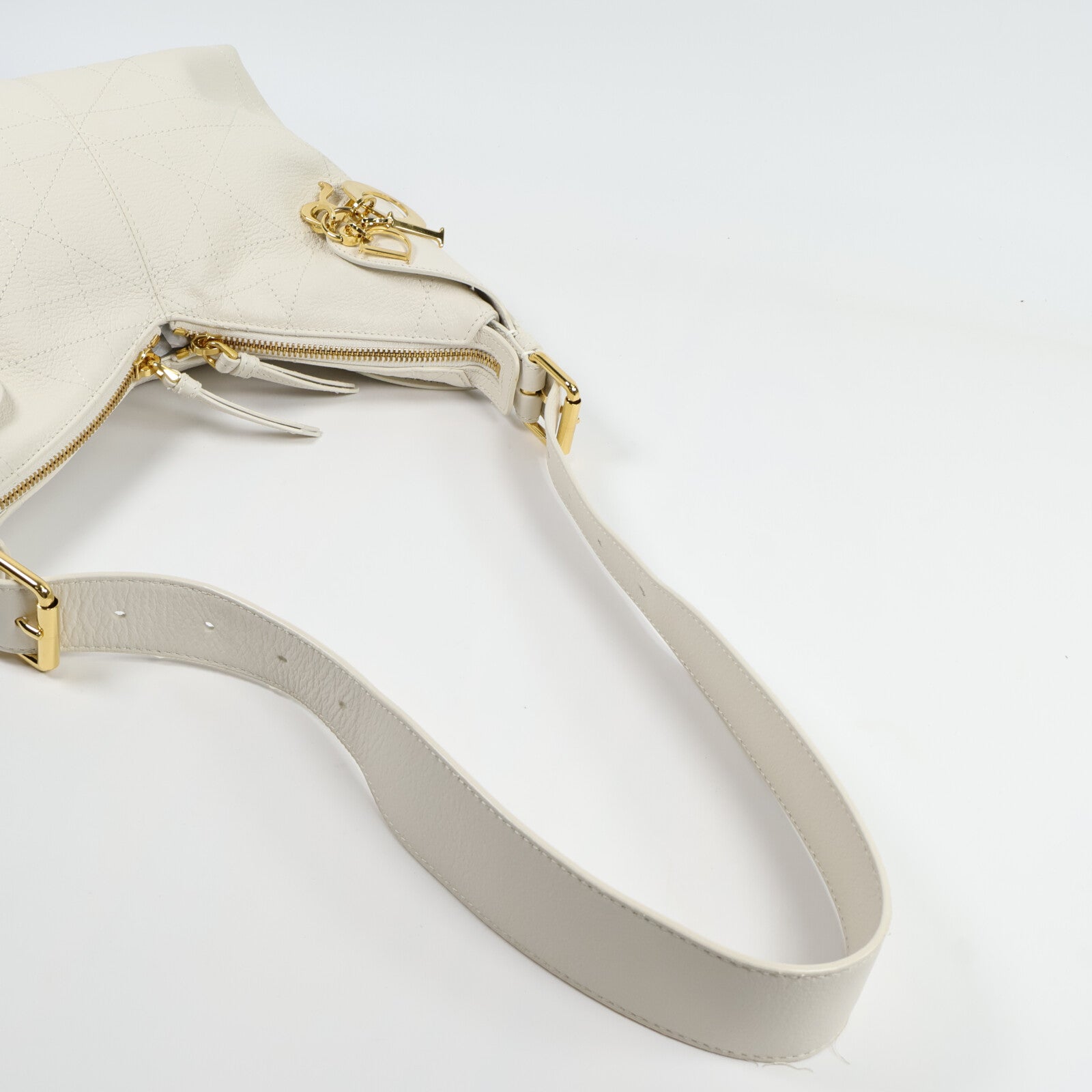 Dior 牛皮皮革Voyage Bag Small肩背袋