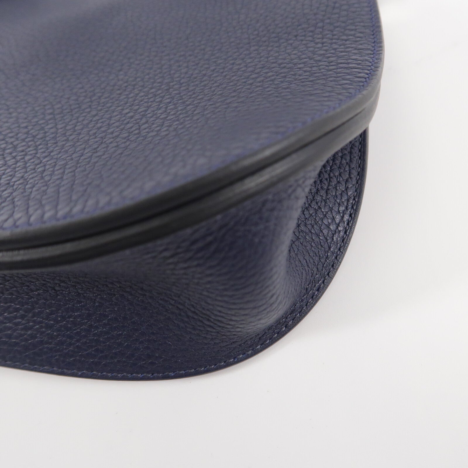 HERMES Clemence皮革Sac Saut 25肩背袋Bleu Nuit
