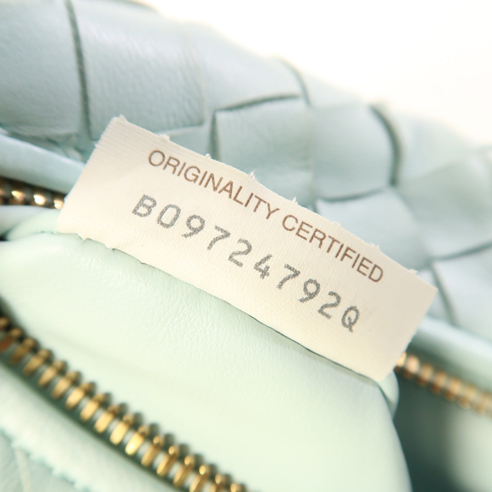 BOTTEGA VENETA 羊皮皮革Jodie金扣手挽袋