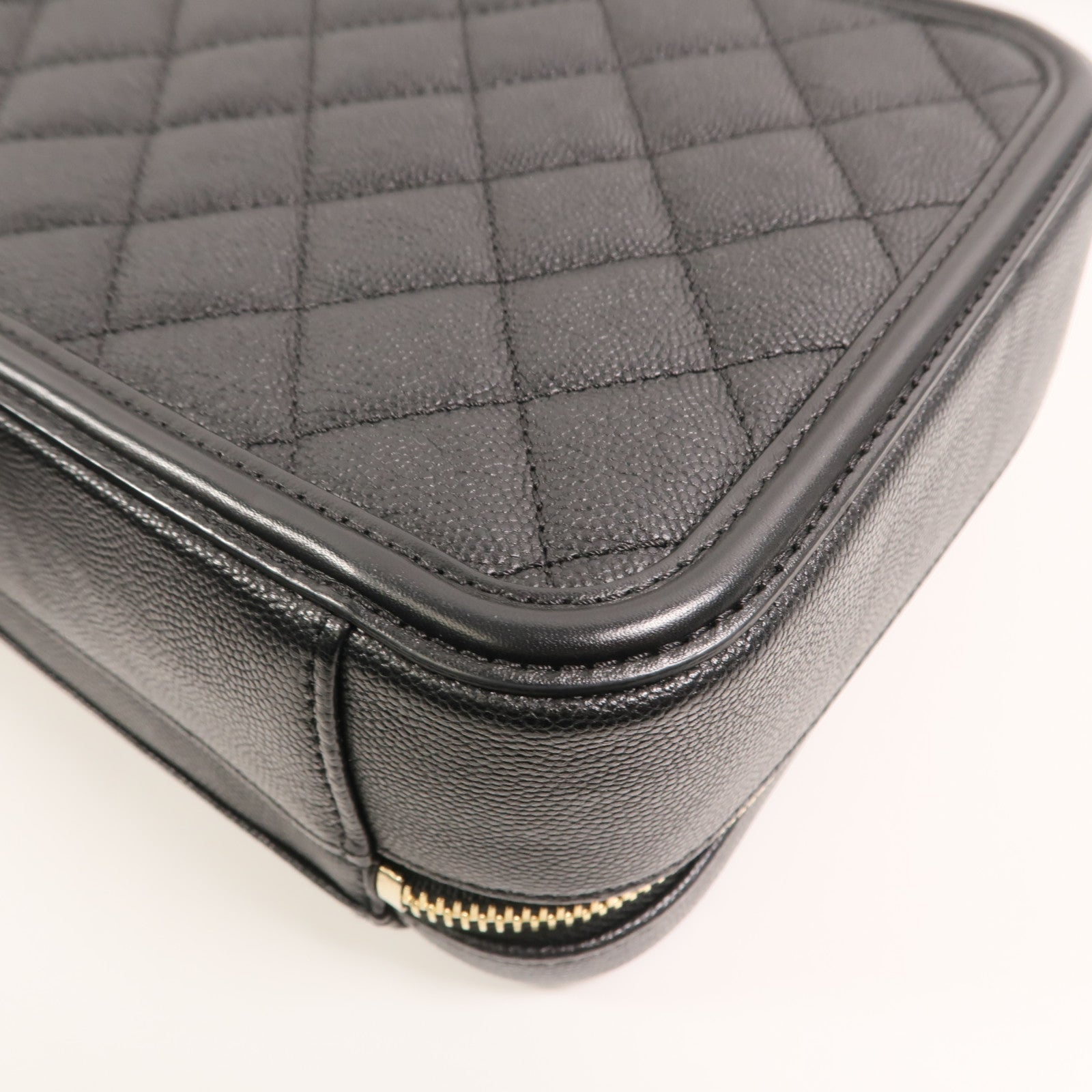 CHANEL 牛皮皮革Medium Vanity Case鏈帶手挽肩背兩用袋
