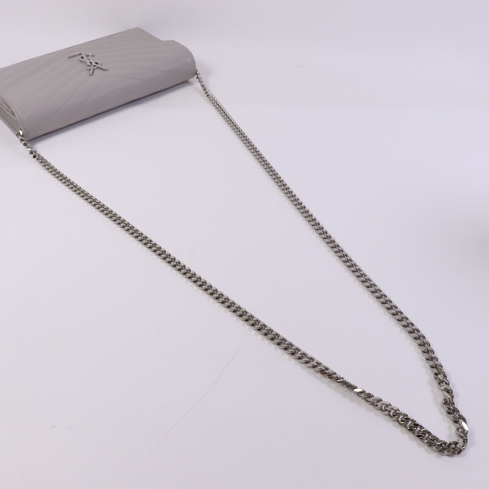 SAINT LAURENT 牛皮皮革Cassandre Envelope銀扣鏈帶肩背袋