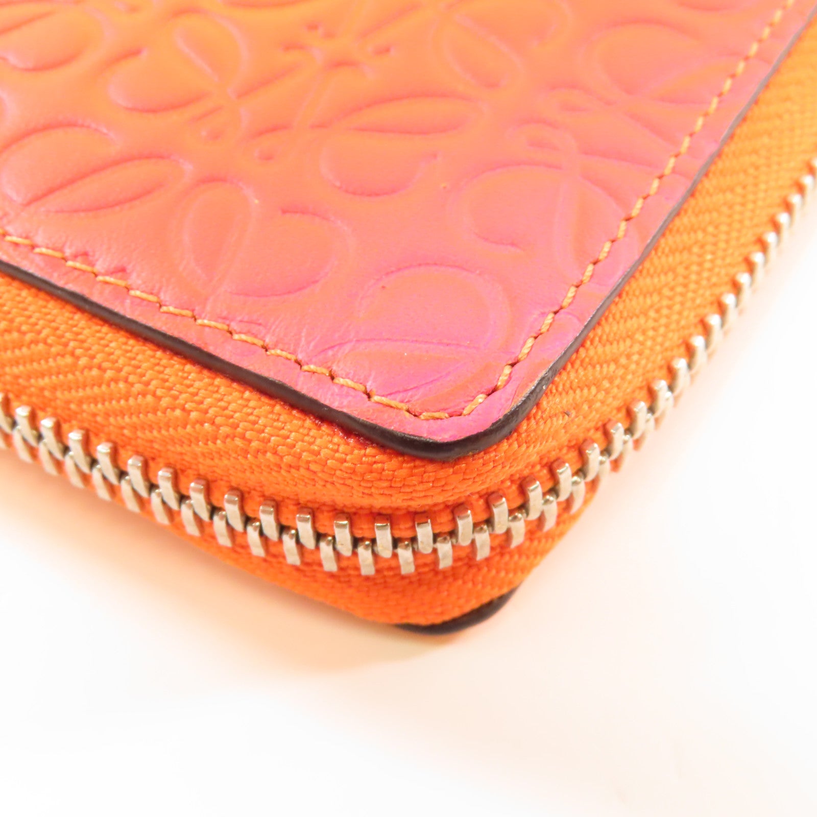 LOEWE 牛皮皮革Zipper Wallet銀扣錢包橙色/黄色