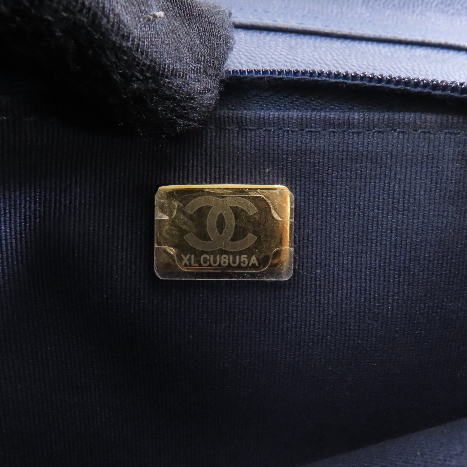 CHANEL 菱格Caviar皮革Wallet On Chain金扣鏈帶肩背袋深藍色