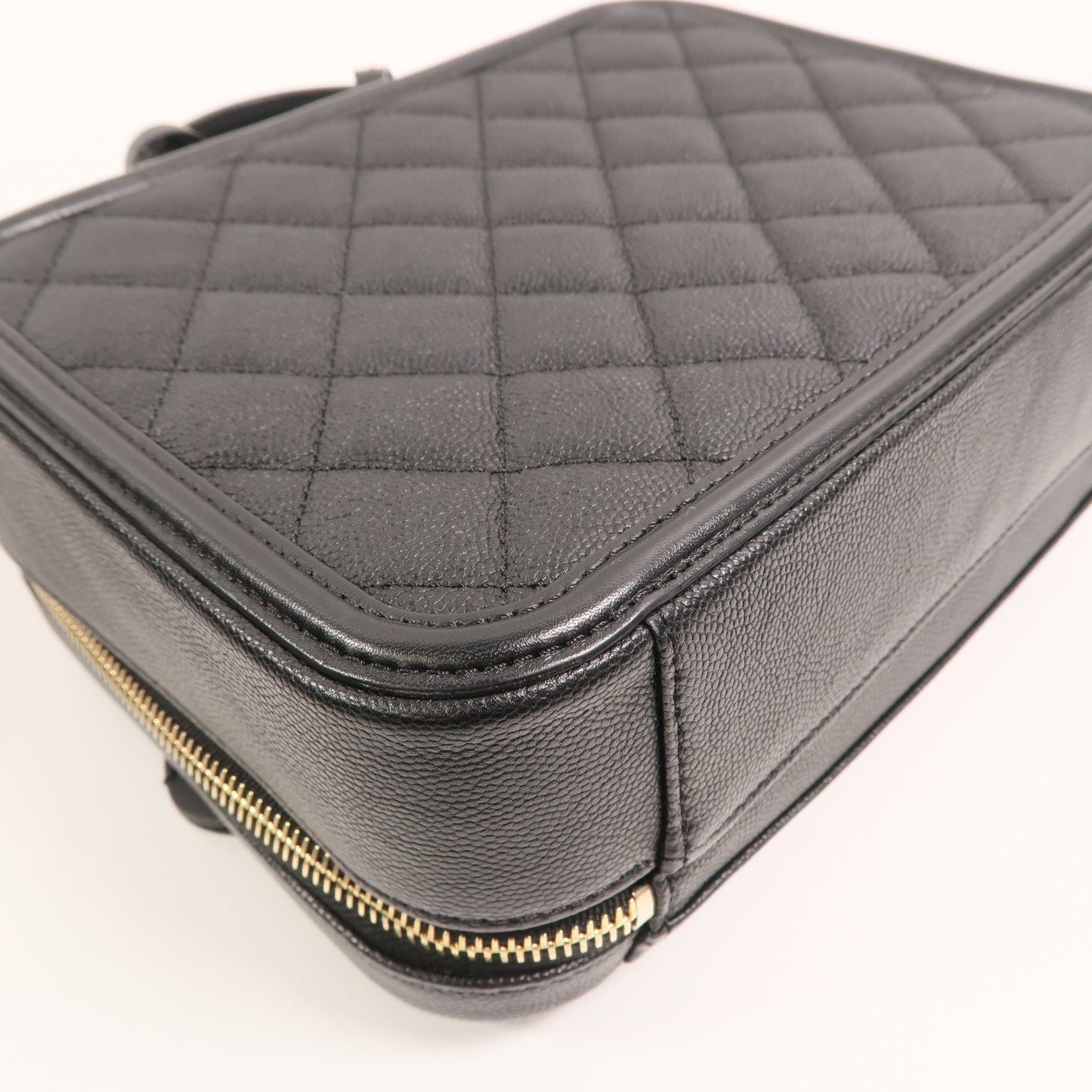 CHANEL 牛皮皮革Medium Vanity Case鏈帶手挽肩背兩用袋