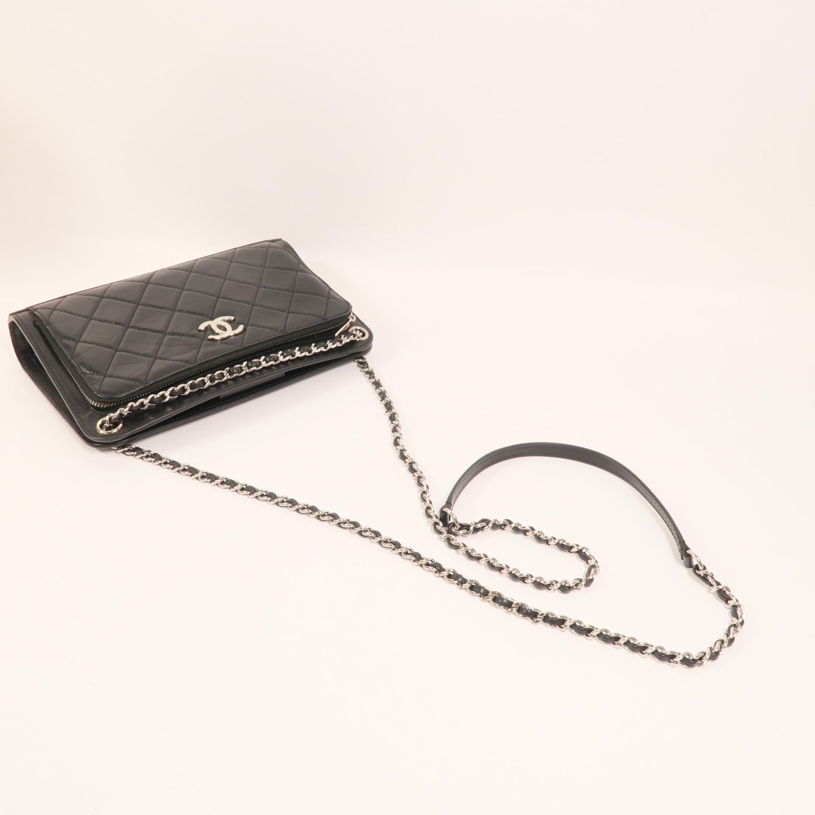 CHANEL 牛皮皮革Chain Shoulder銀扣鏈帶肩背袋