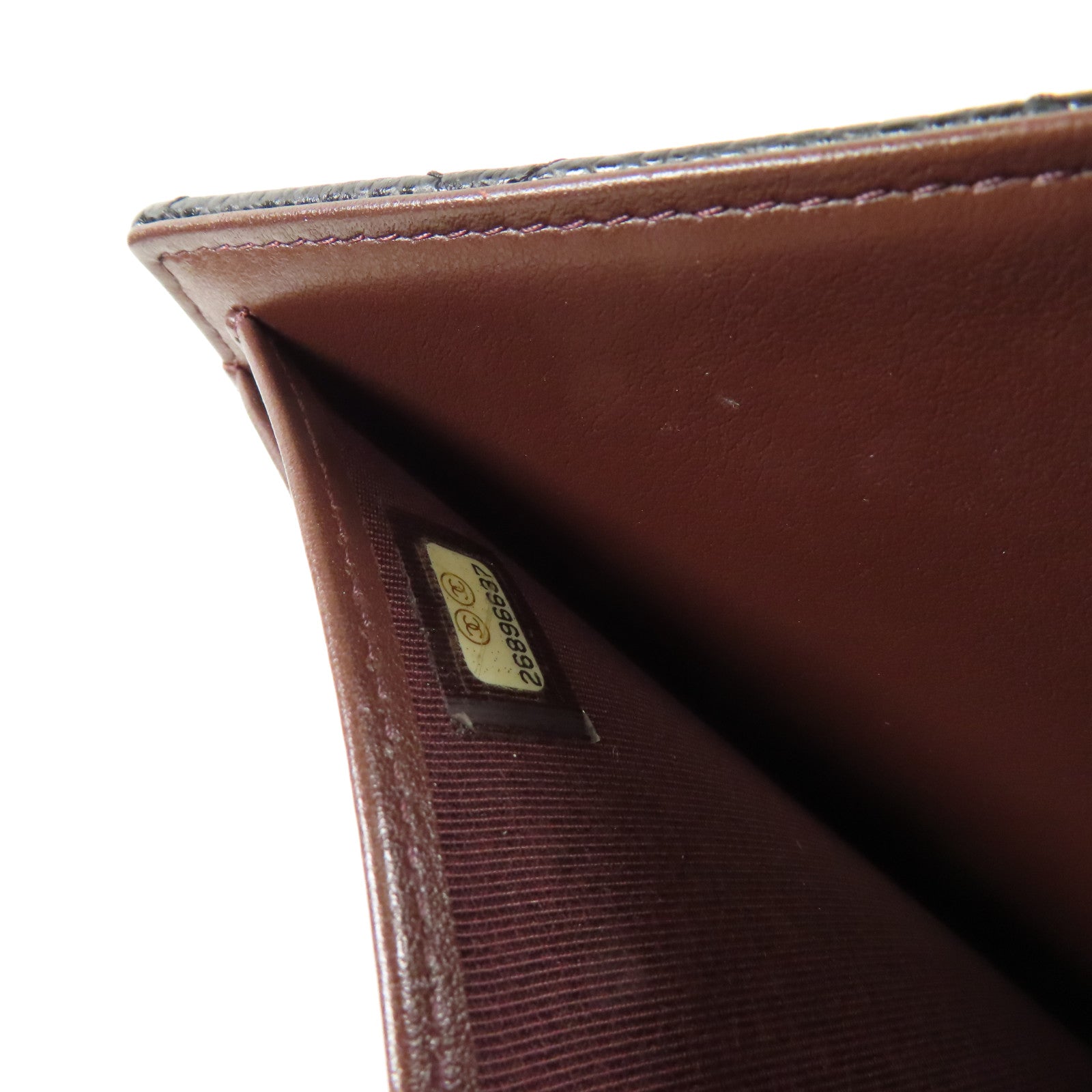 CHANEL 牛皮皮革Trifold Wallet金扣錢包