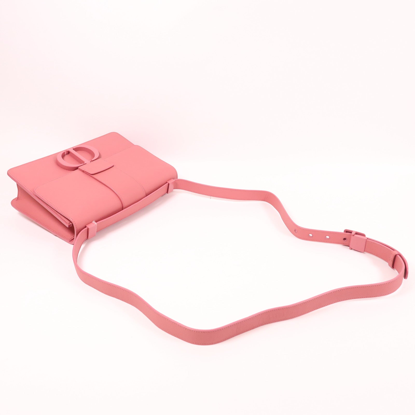 Dior 牛皮皮革30 Montaigne肩背袋