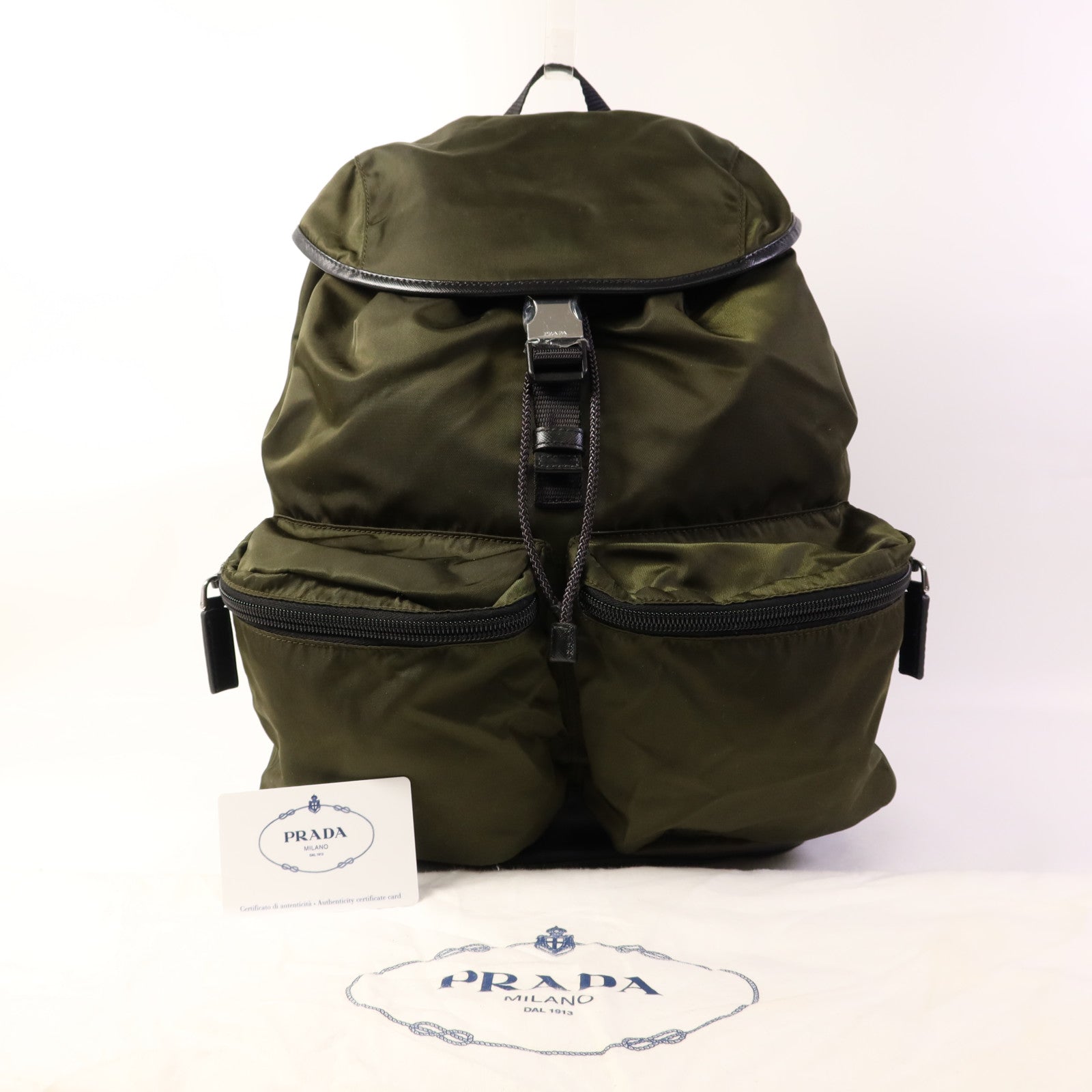 PRADA 尼龍Backpack銀扣背包