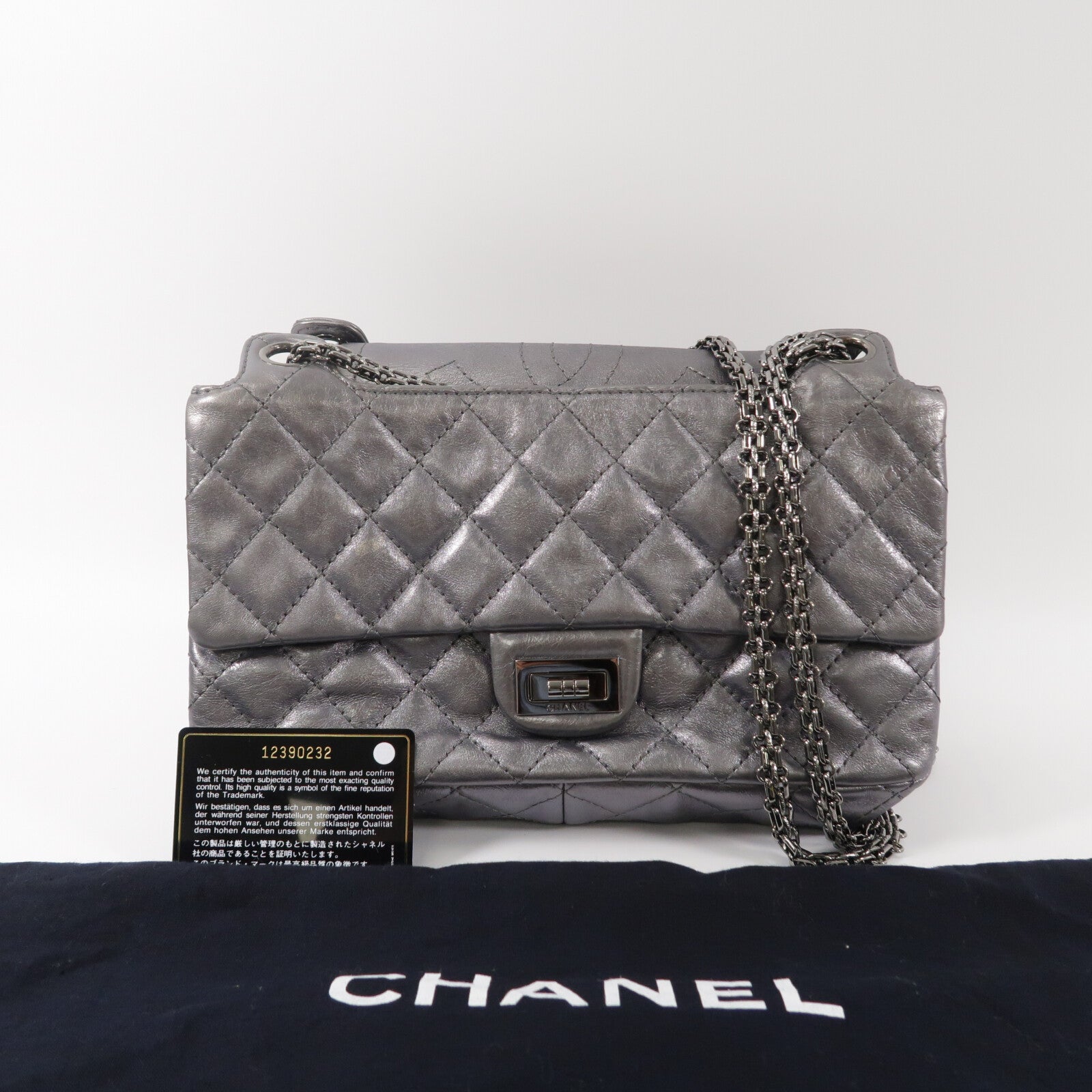 CHANEL 牛皮皮革2.55 Reissue Shoulder Bag鏈帶肩背袋