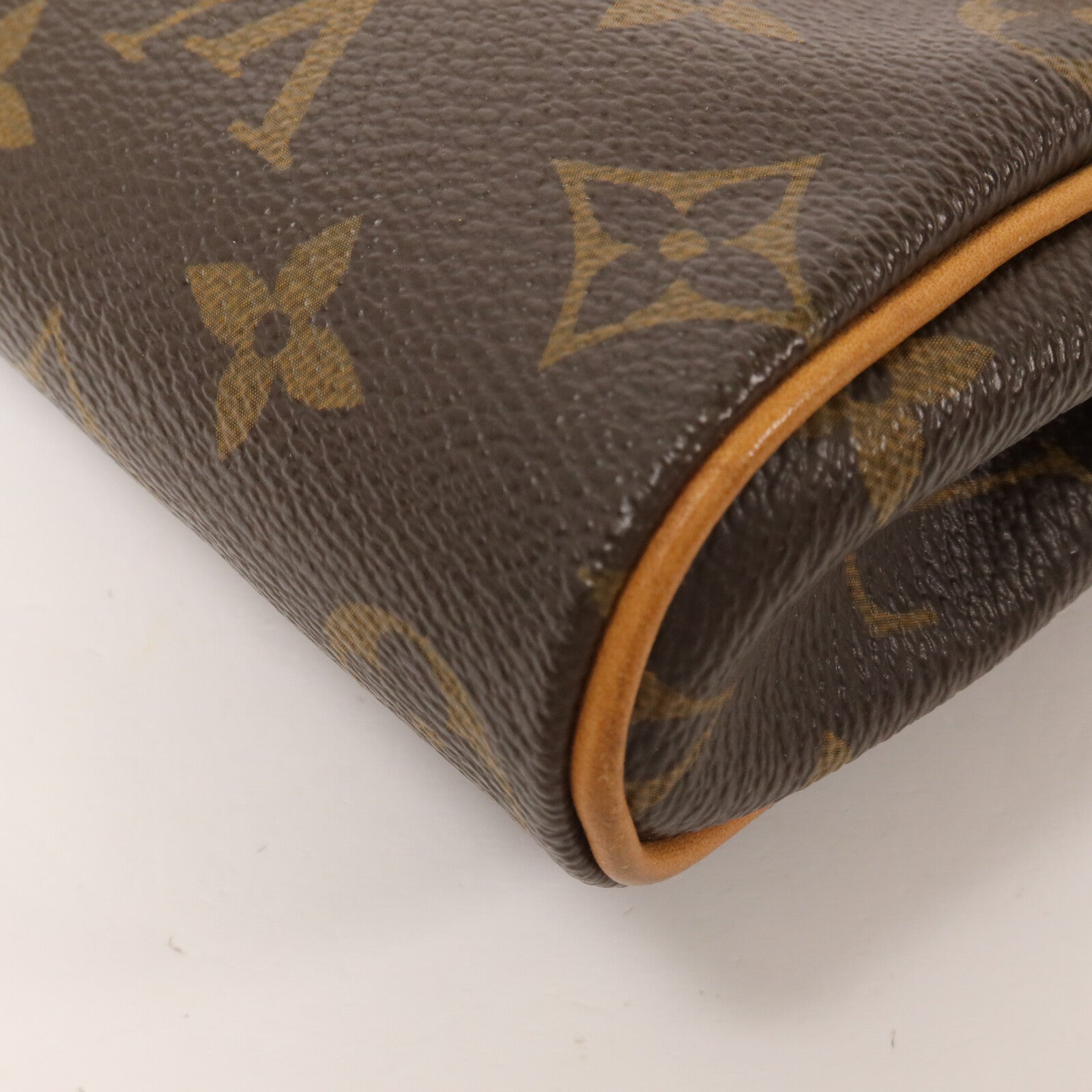LOUIS VUITTON Monogram Pochette Friendly腰包