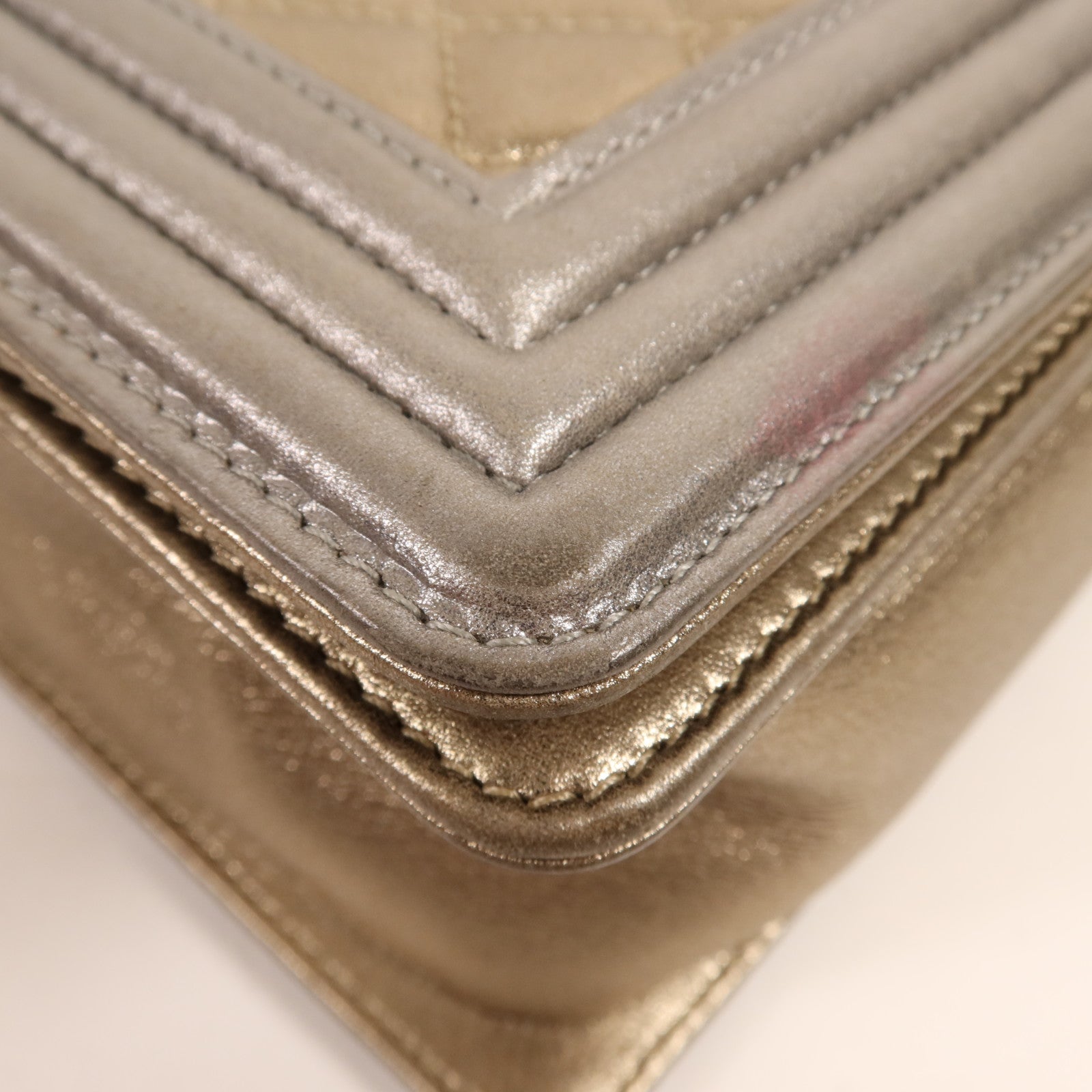 CHANEL 羊皮皮革Boy 28鏈帶肩背袋